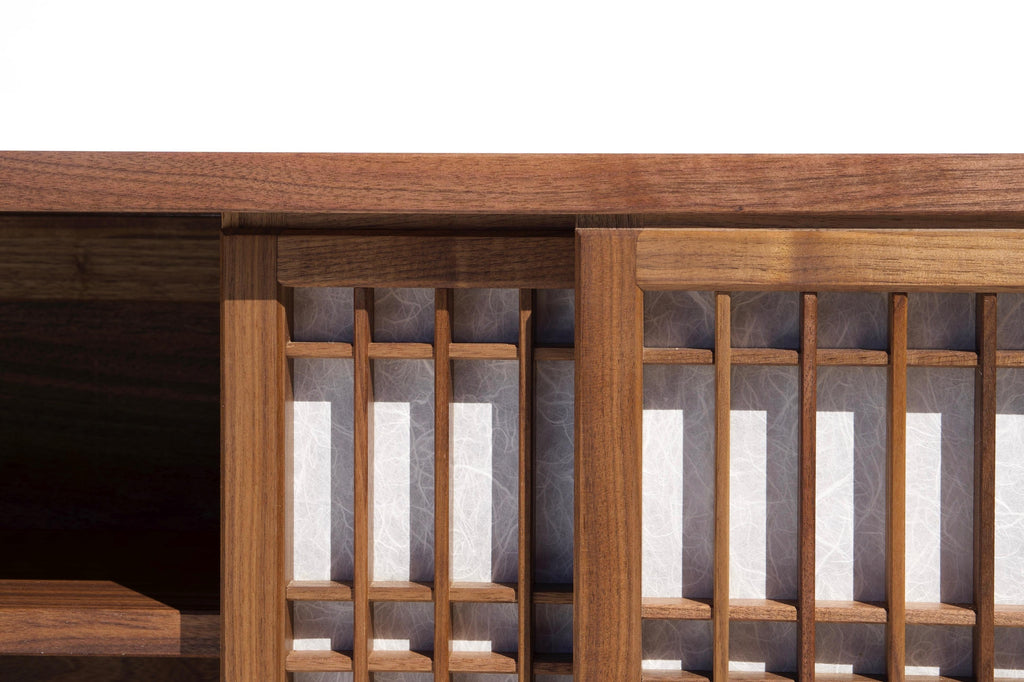 https://a.1stdibscdn.com/walnut-media-cabinet-with-shoji-doors-for-sale-picture-4/f_45782/f_311201821667422618754/A7305495_master.jpeg