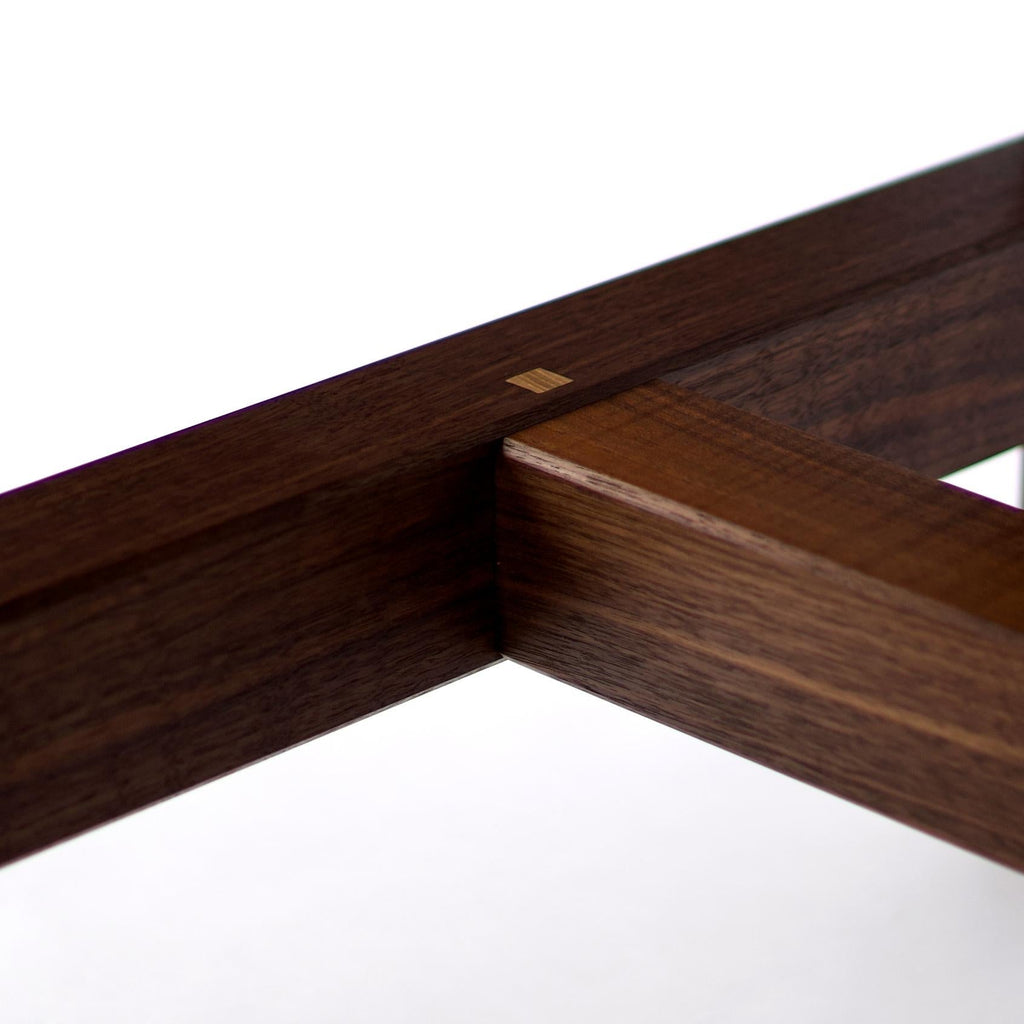 https://a.1stdibscdn.com/trestle-leg-dining-table-in-oiled-walnut-for-sale-picture-12/f_45782/f_356936921691943200274/A7308578_master.jpeg