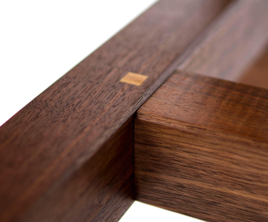 https://a.1stdibscdn.com/trestle-leg-dining-table-in-oiled-walnut-for-sale-picture-10/f_45782/f_356936921691943199488/A7308582_master.jpeg