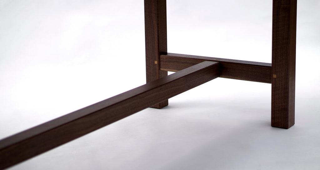 https://a.1stdibscdn.com/trestle-leg-dining-table-in-oiled-walnut-for-sale-picture-7/f_45782/f_356936921691943198763/A7308625_master.jpeg