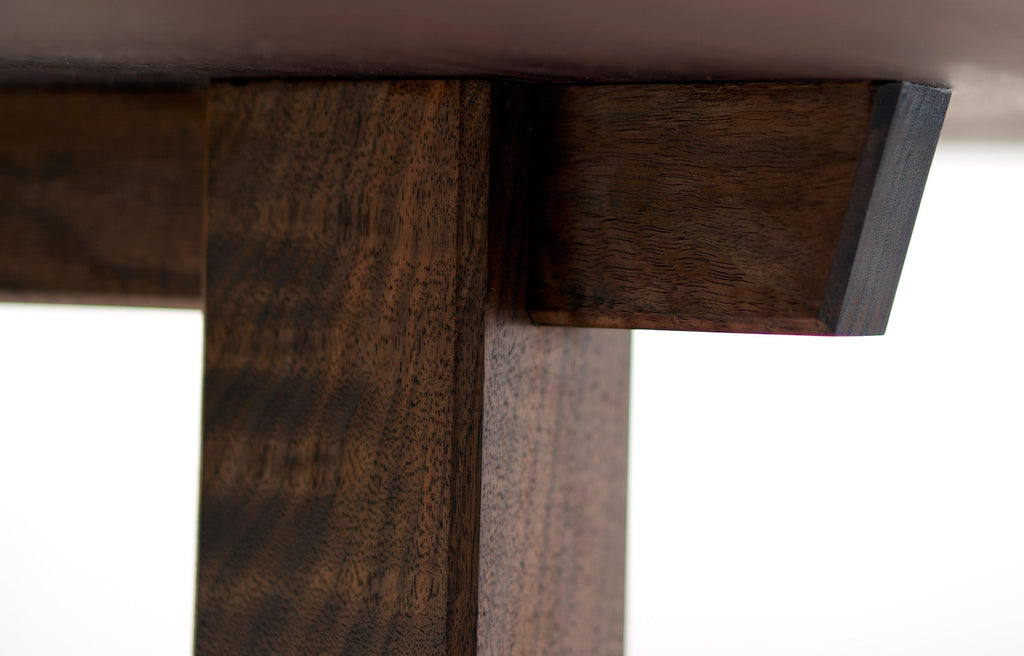 https://a.1stdibscdn.com/trestle-leg-dining-table-in-oiled-walnut-for-sale-picture-3/f_45782/f_356936921691943197240/A7308697_master.jpeg