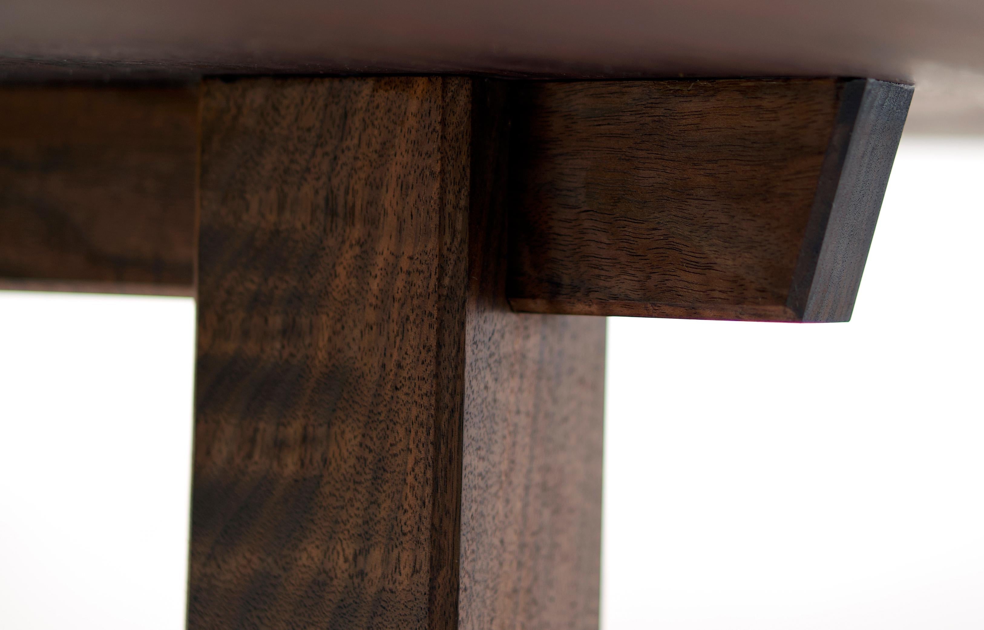 https://a.1stdibscdn.com/trestle-leg-dining-table-in-oiled-walnut-for-sale-picture-3/f_45782/f_356936921691943197240/A7308697_master.jpeg