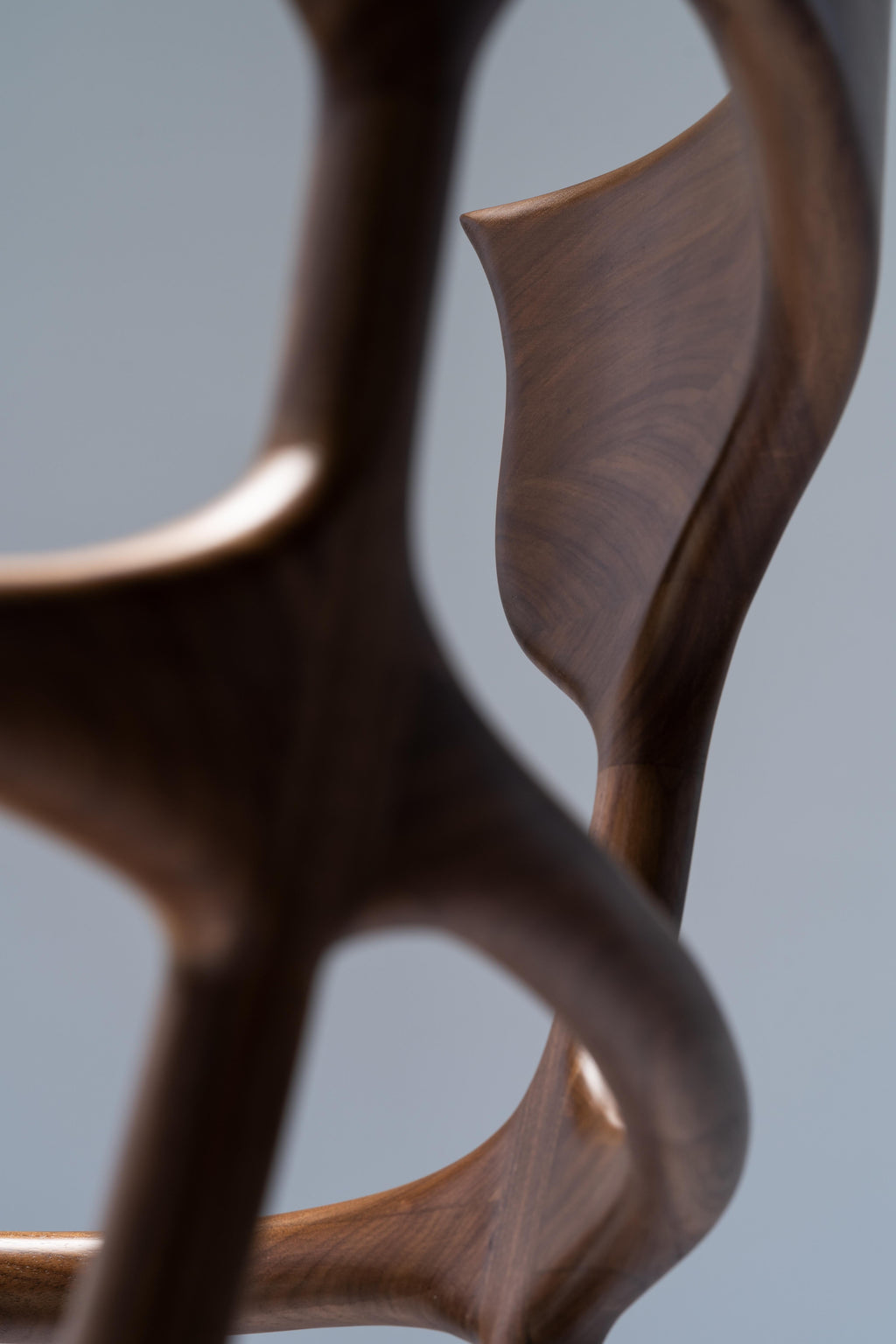 https://a.1stdibscdn.com/marta-brown-chair-armchair-in-walnut-oak-with-cream-cowhide-seat-by-mandy-graham-for-sale-picture-6/f_51901/f_199976421595710237342/_A733570_master.jpg