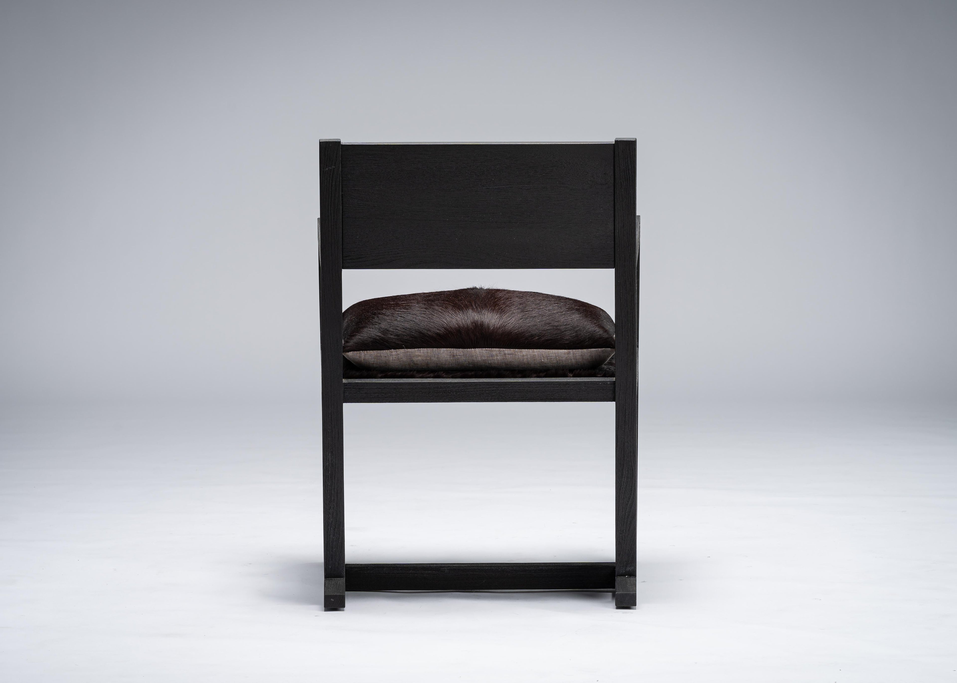 https://a.1stdibscdn.com/louis-black-chair-armchair-sandblasted-oak-burgundy-cowhide-seat-mandy-graham-for-sale-picture-4/f_51901/f_197059121594337057827/_A738405_master.jpg