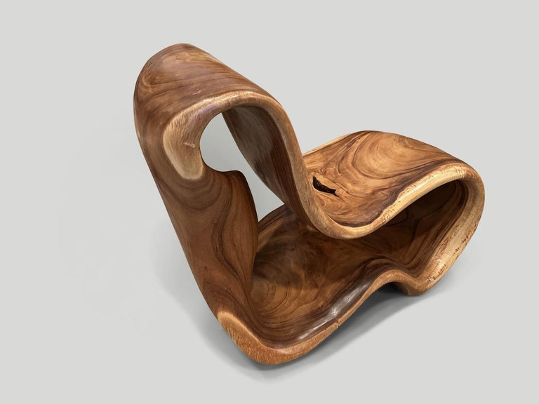 https://a.1stdibscdn.com/andrianna-shamaris-impressive-soar-wood-sculptural-chair-for-sale-picture-3/f_10806/f_375244621702384407594/A897199C_30FA_43BA_B743_83C13A10A9CD_master.jpeg?width=768