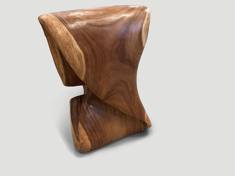 https://a.1stdibscdn.com/andrianna-shamaris-impressive-soar-wood-sculptural-chair-for-sale-picture-6/f_10806/f_375244621702384407337/A8E0005D_C462_46BE_A2FE_892E9AA3E227_master.jpeg?width=768