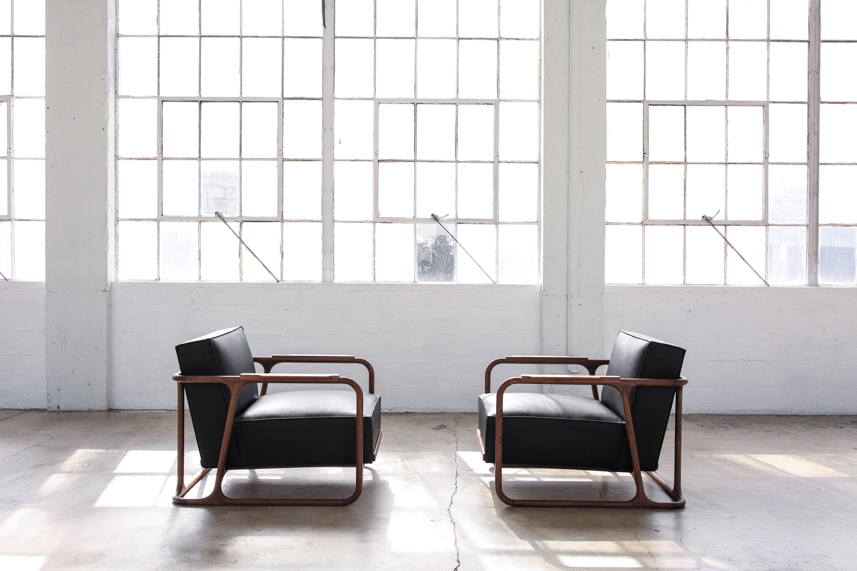 https://a.1stdibscdn.com/alfred-black-lounge-chair-armchair-in-walnut-oak-w-leather-seat-by-mandy-graham-for-sale-picture-11/f_51901/f_193291921591120608689/AC5B2880_2521_418D_AD2D_C4BFA6C01E4A_master.jpeg