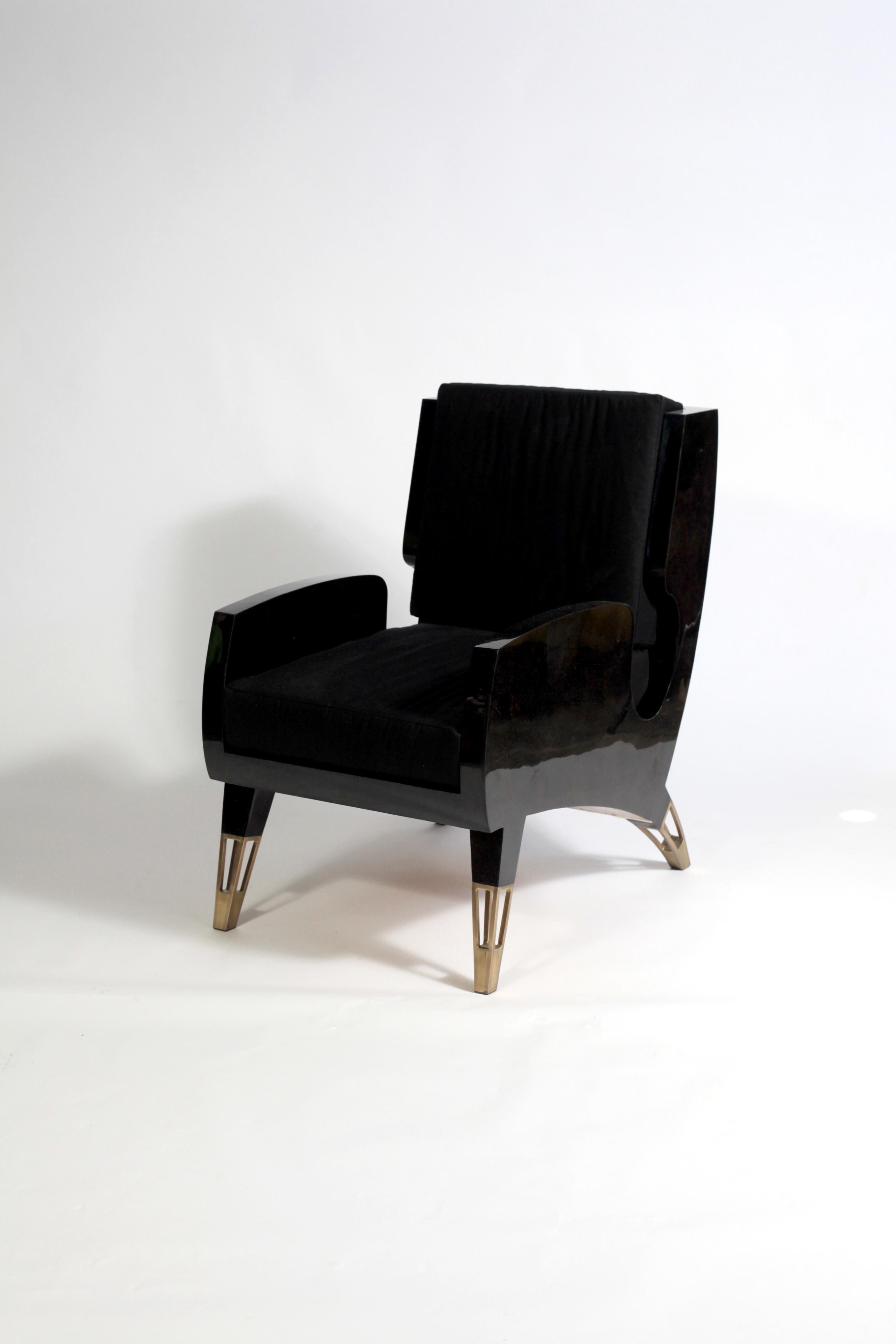 https://a.1stdibscdn.com/marie-antoinette-chair-in-cream-shagreen-bronze-patina-brass-by-ry-augousti-for-sale-picture-4/f_45491/f_173058921576808267604/ACH05_L9_v2_master.jpg