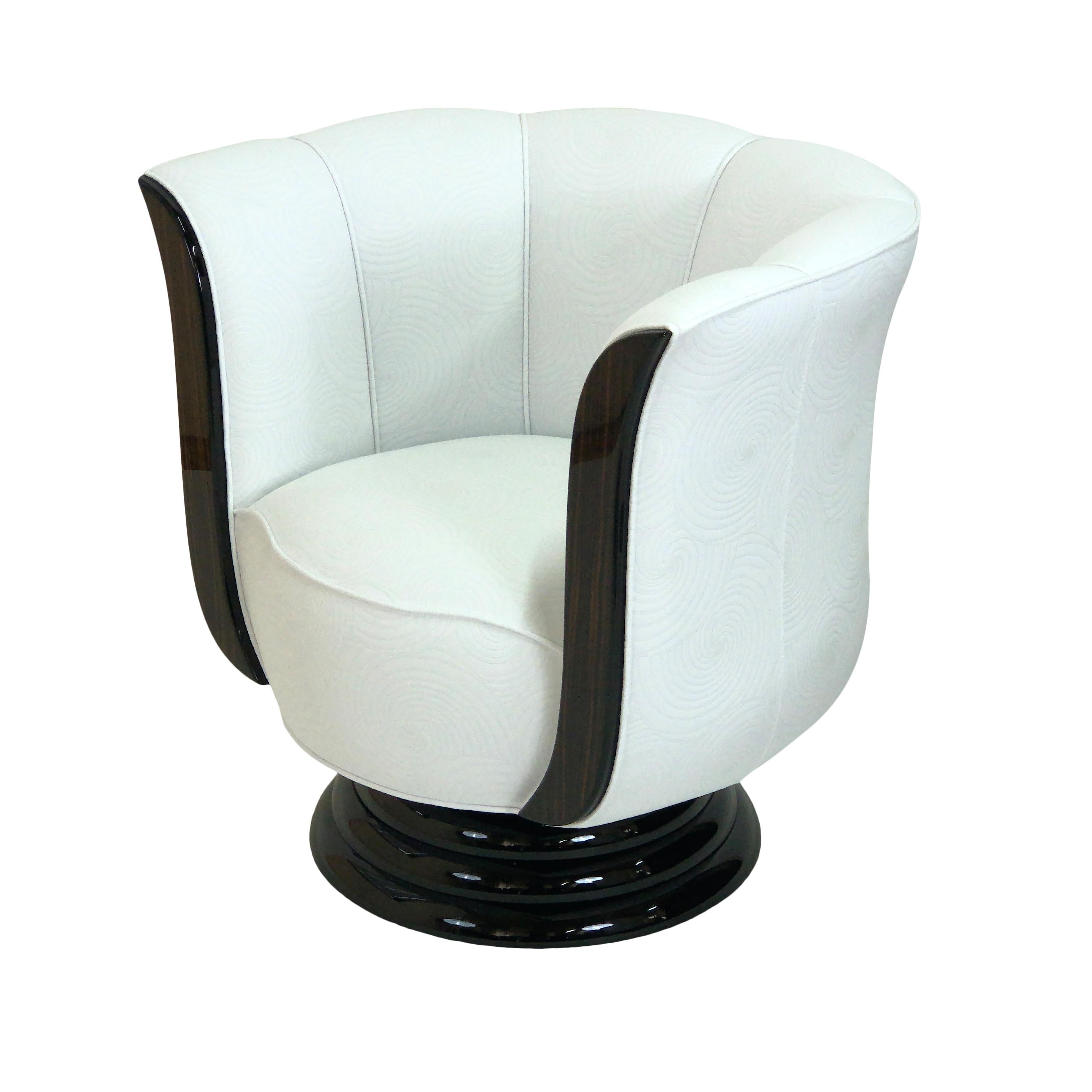 https://a.1stdibscdn.com/revolving-white-art-deco-style-tulip-shaped-club-chair-with-macassar-panels-for-sale-picture-2/f_31283/f_167576011572966485557/ADM0036_Lounge_Sessel_Club_chairs_Tulpensessel_Wei_Art_Deco_Style_03_master.jpg