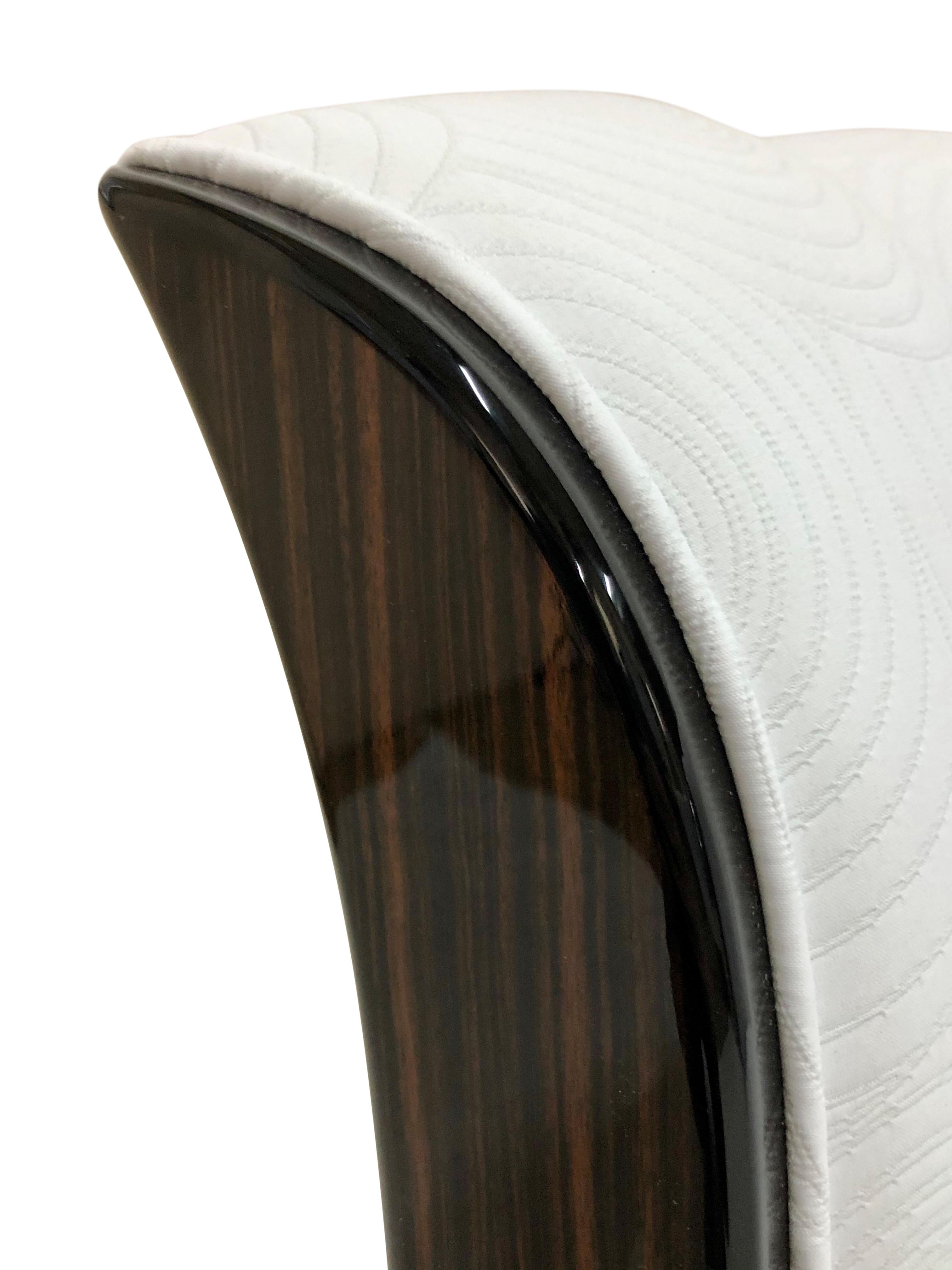 https://a.1stdibscdn.com/revolving-white-art-deco-style-tulip-shaped-club-chair-with-macassar-panels-for-sale-picture-5/f_31283/f_167576011572966514008/ADM0036_Lounge_Sessel_Club_chairs_Tulpensessel_Wei_Art_Deco_Style_07_master.jpg