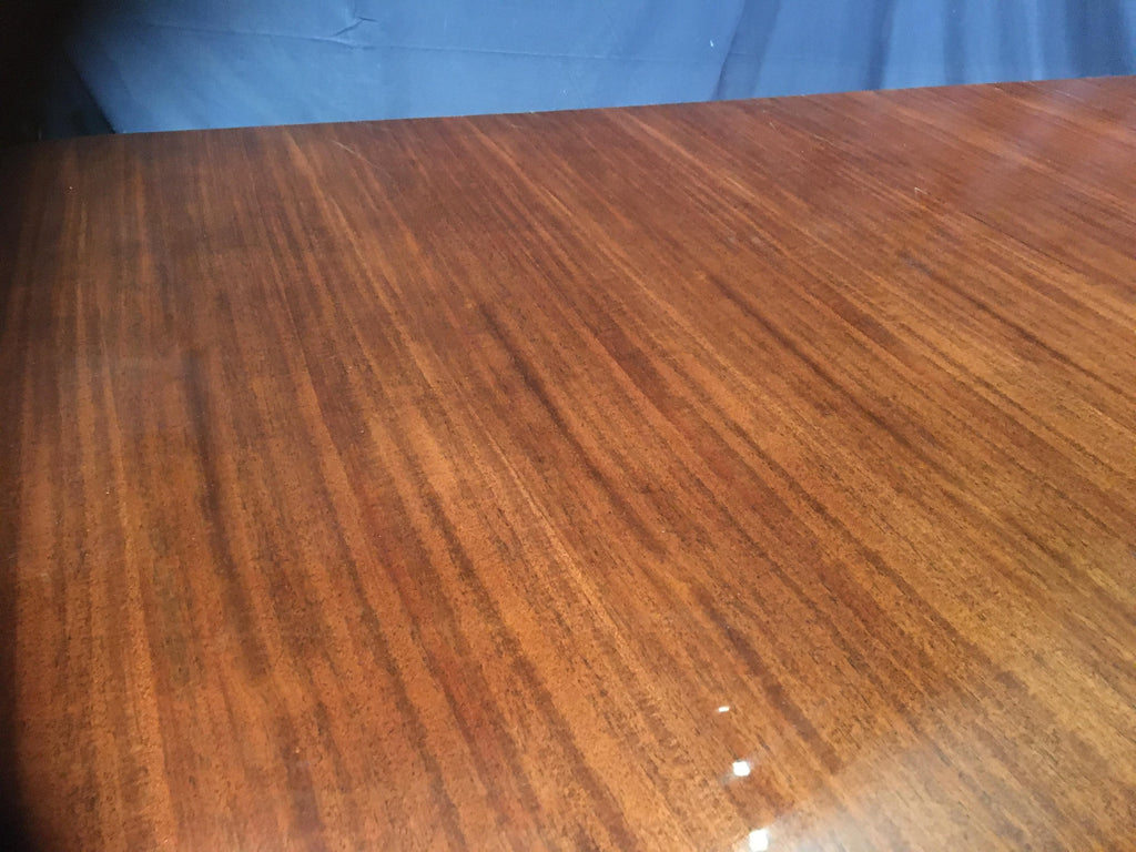 https://a.1stdibscdn.com/custom-ribbon-mahogany-georgian-style-dining-table-by-leighton-hall-for-sale-picture-5/f_44162/f_171923811576074110516/AEC08962_D631_4958_A7E0_208CCEC8B2BA_master.jpeg