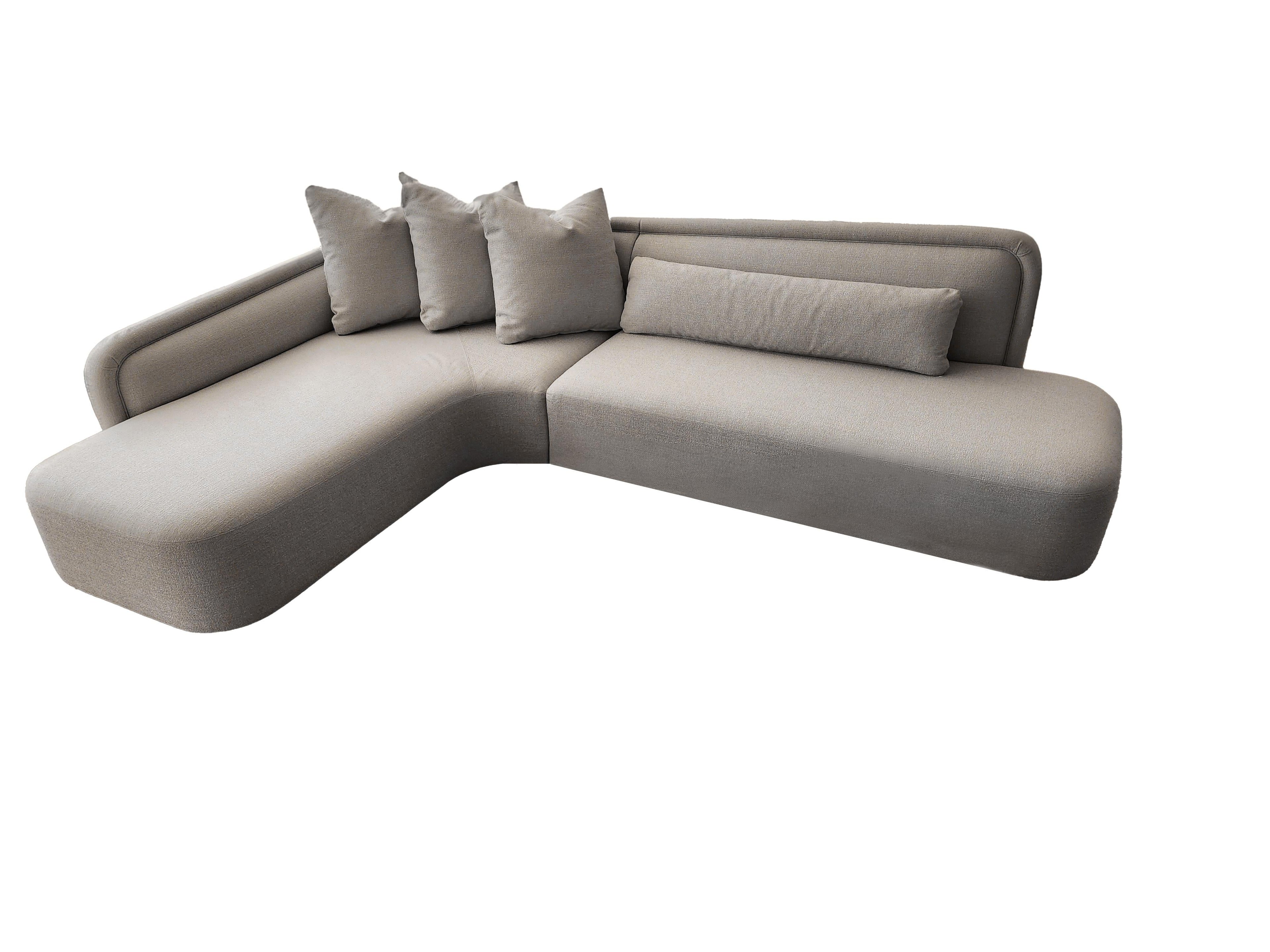 https://a.1stdibscdn.com/calligraphy-l-shape-sofa-by-andre-fu-living-for-sale-picture-2/f_52392/f_342433021724064022682/AFL_CALIGRAPHY_SOFA_05_master.jpg
