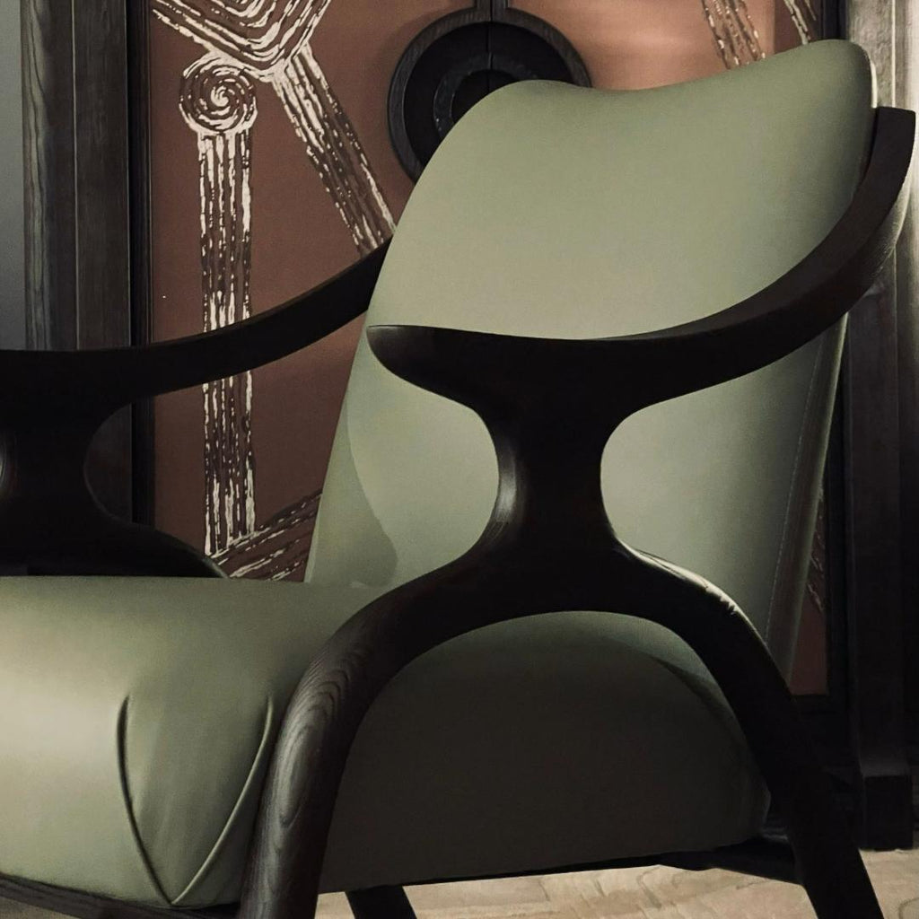 https://a.1stdibscdn.com/contour-armchair-by-andre-fu-living-for-sale-picture-6/f_52392/f_342433921724140017311/AFL_CONTOUR_ARMCHAIR_07_master.jpeg