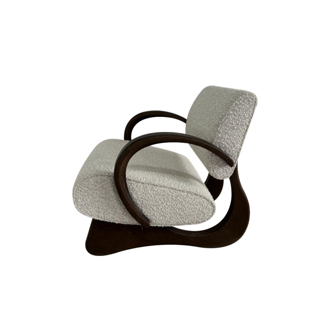 https://a.1stdibscdn.com/montage-armchair-by-andre-fu-living-for-sale-picture-4/f_52392/f_342434321724139061394/AFL_MONTAGE_ARMCHAIR_03_master.jpeg