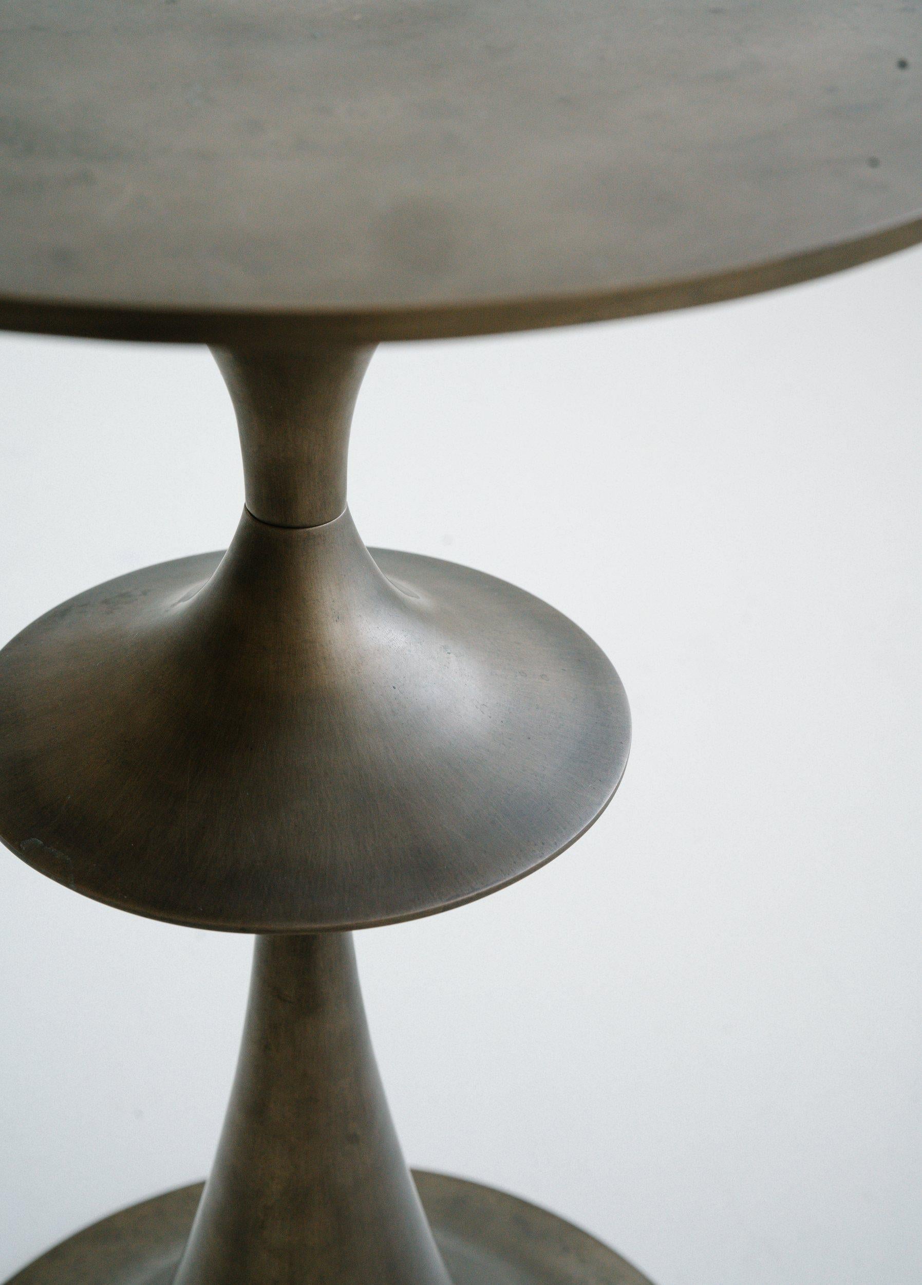 https://a.1stdibscdn.com/umaid-table-in-cast-brass-small-for-sale-picture-12/f_71162/f_307669221685628639792/AKMD_21206_master.jpg