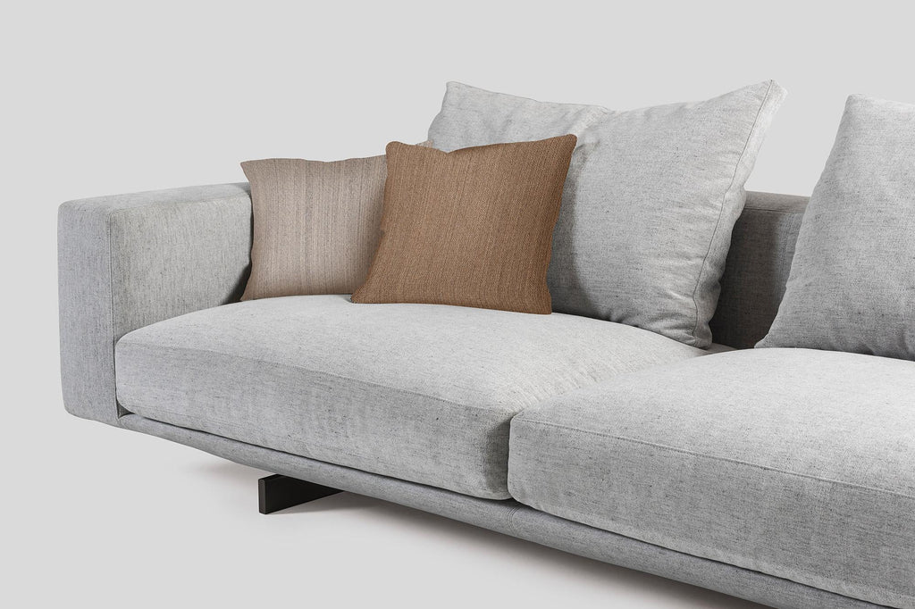 https://a.1stdibscdn.com/customizable-albedo-m2-sofa-by-ma-design-for-sale-picture-2/f_44652/f_431715221736975093741/ALBEDO_5442_M2_master.jpg