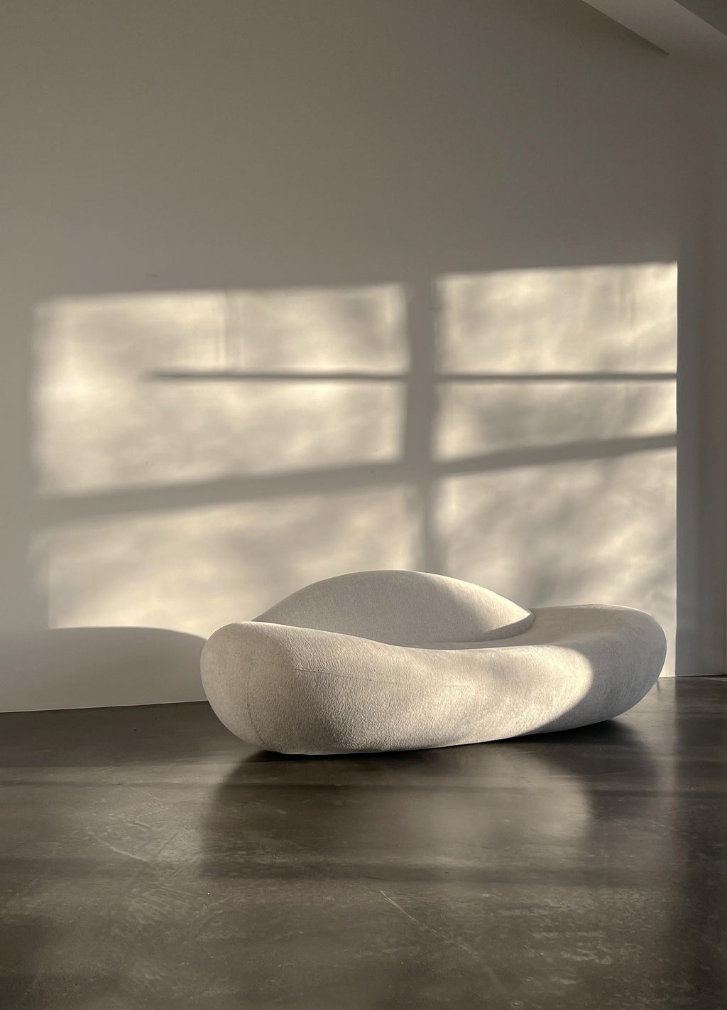 https://a.1stdibscdn.com/alice-sofa-by-joana-teixeira-for-sale-picture-8/f_12192/f_417593221728043884998/ALICE_21__master.jpg