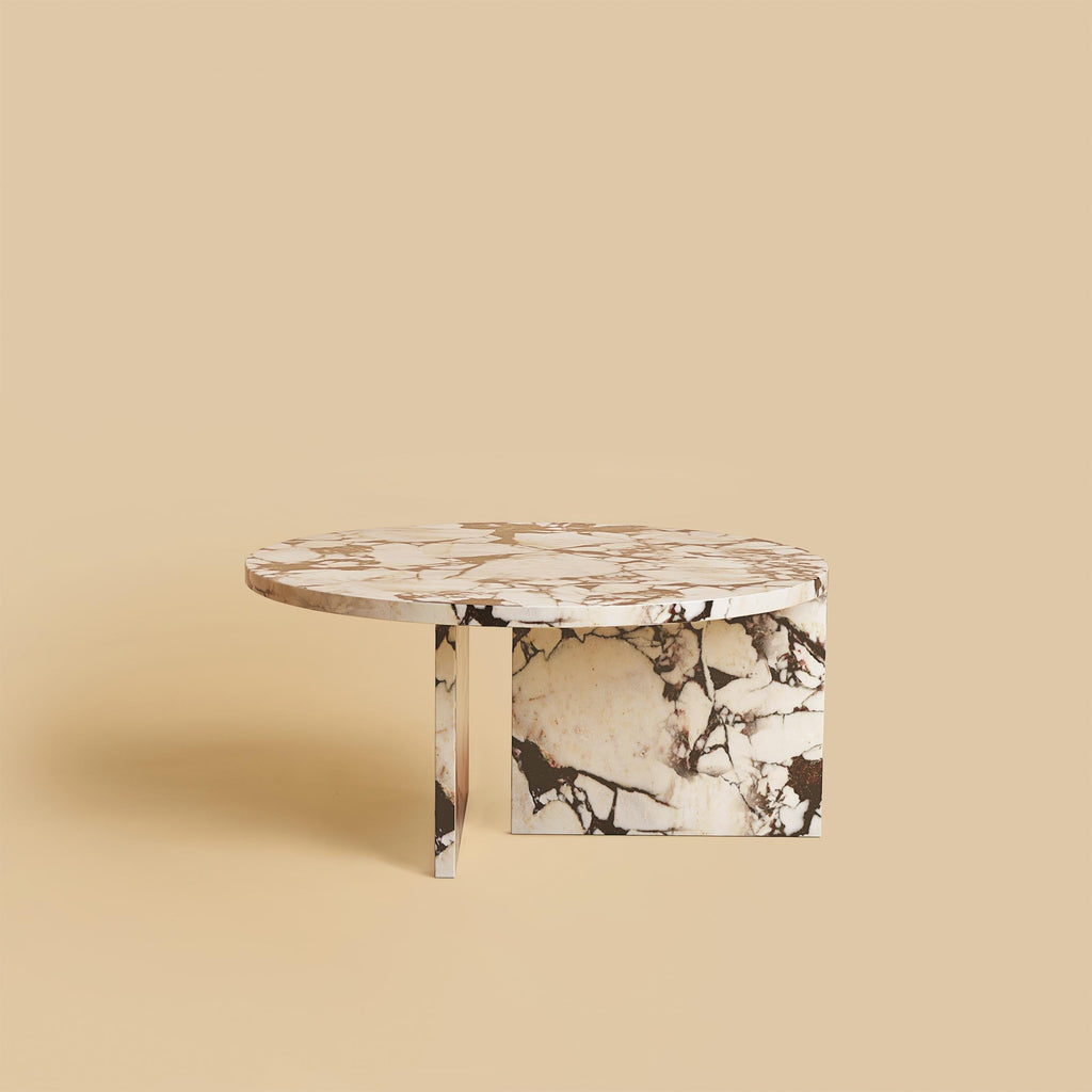 https://a.1stdibscdn.com/calacatta-violet-marble-round-coffee-table-made-in-italy-for-sale-picture-4/f_80972/f_387205621709716810797/ALP_Levanto_Hashi_01_CalcattaViolet_master.jpg