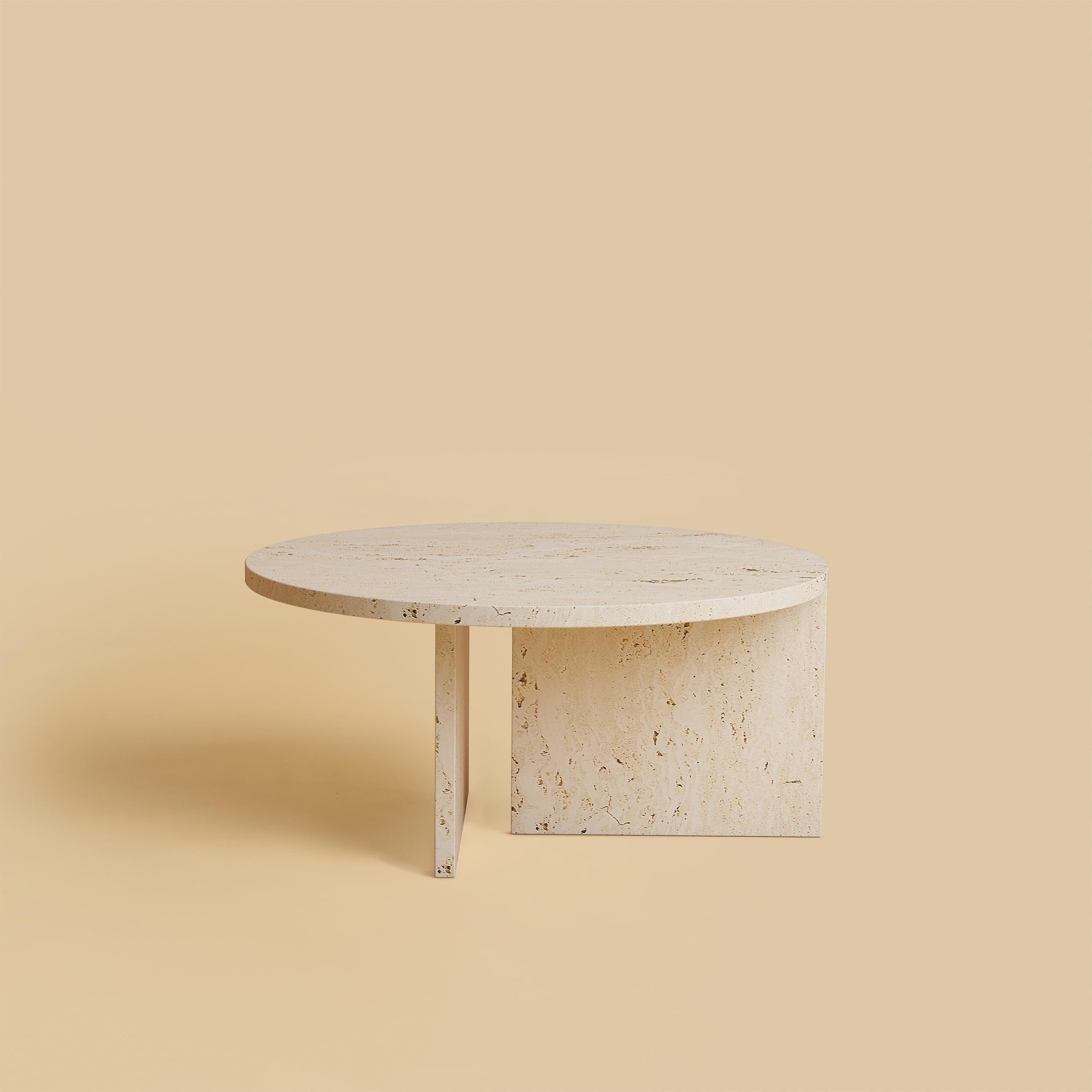 https://a.1stdibscdn.com/roman-travertine-marble-round-coffee-table-made-in-italy-for-sale-picture-4/f_80972/f_361852821694848830318/ALP_Levanto_Hashi_01_RomanTravertine_master.jpg
