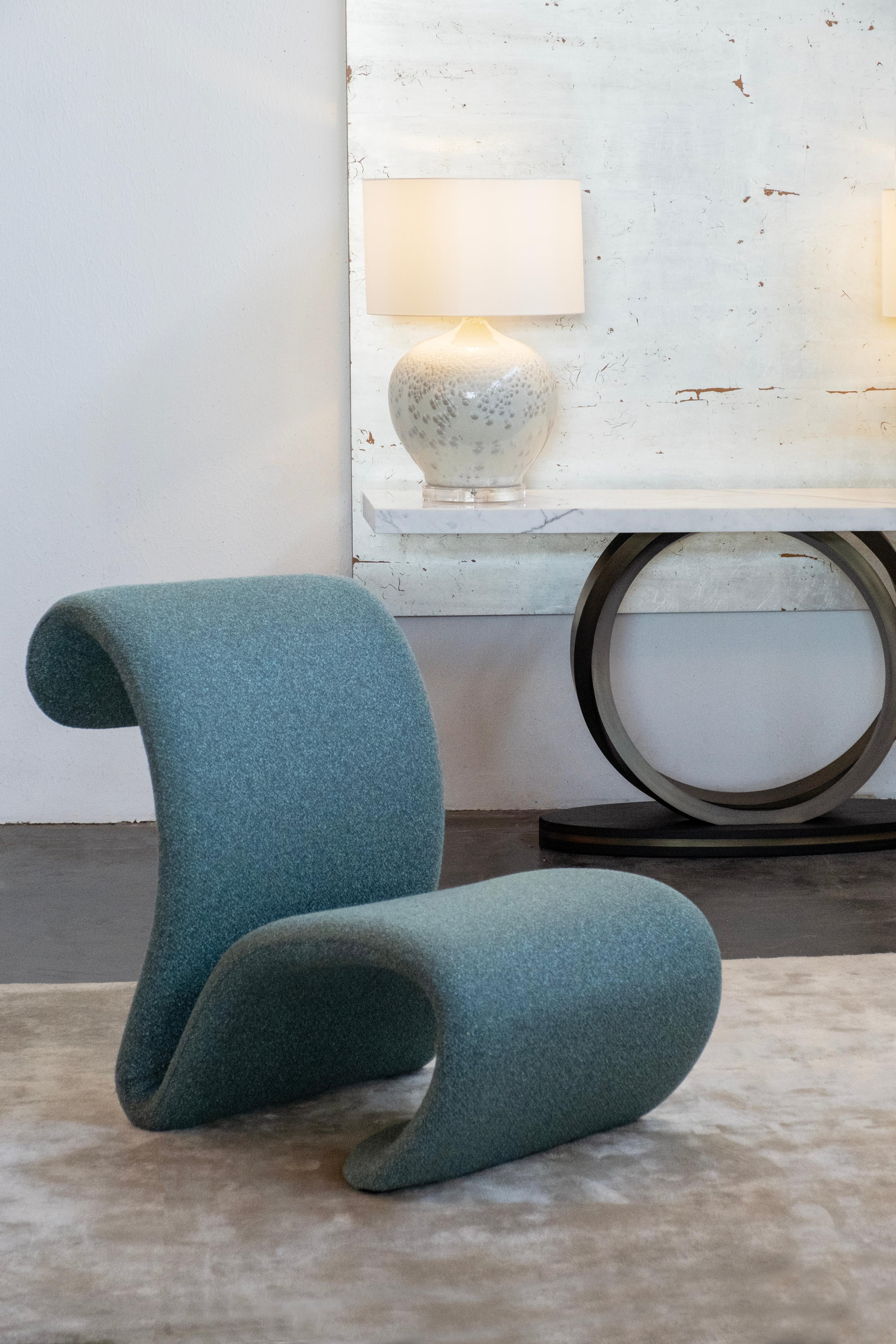 https://a.1stdibscdn.com/modern-vitoria-lounge-chair-dedar-velvet-handmade-in-portugal-by-greenapple-for-sale-picture-7/f_53532/f_450400721747322264847/AMBIENTE_893_2__master.jpg