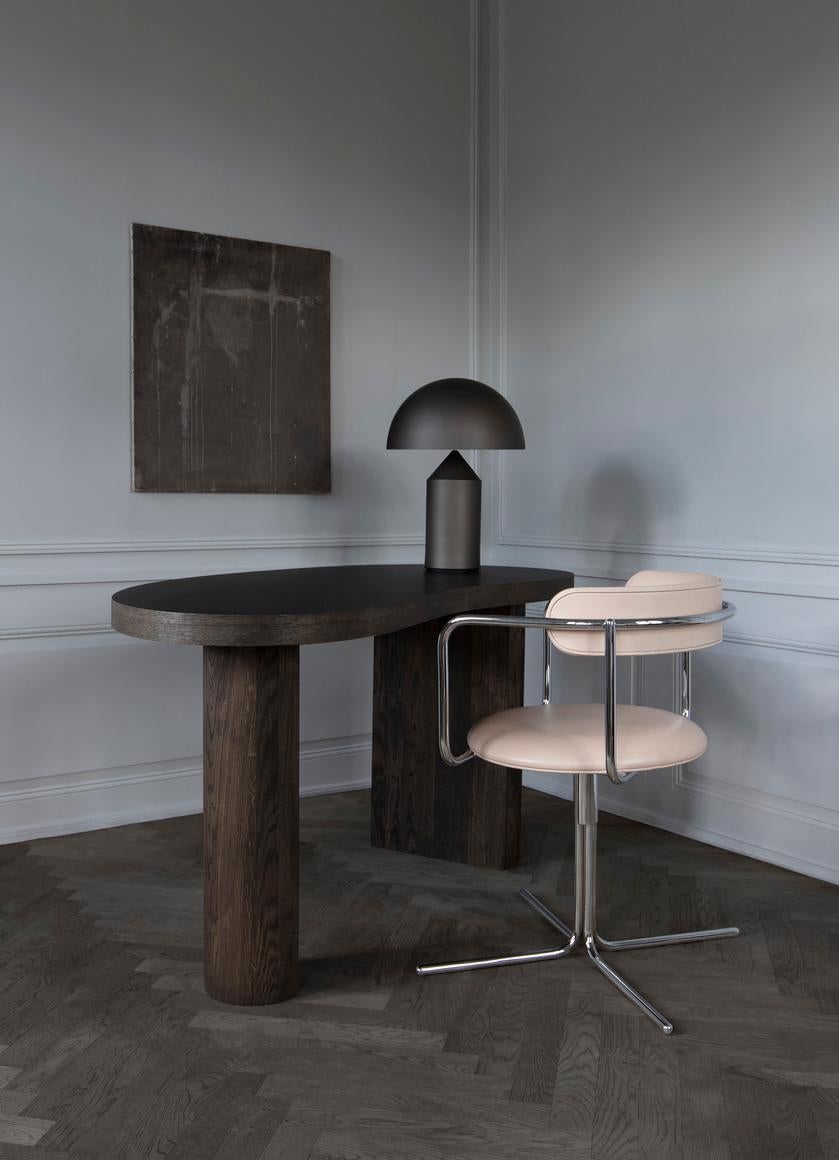 https://a.1stdibscdn.com/contemporary-chair-ff-swivel-chrome-and-leather-cognac-for-sale-picture-5/f_31233/f_392463921712935063851/AMBIENT_151_master.jpg