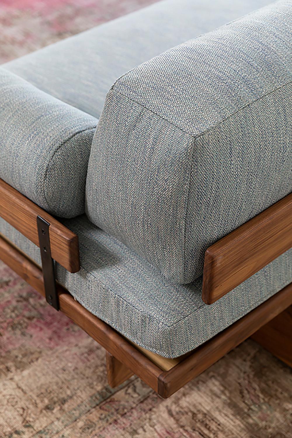 https://a.1stdibscdn.com/james-de-wulf-black-walnut-daybed-for-sale-picture-2/f_12242/f_204272221599004089415/_AMS1319small_master.jpg