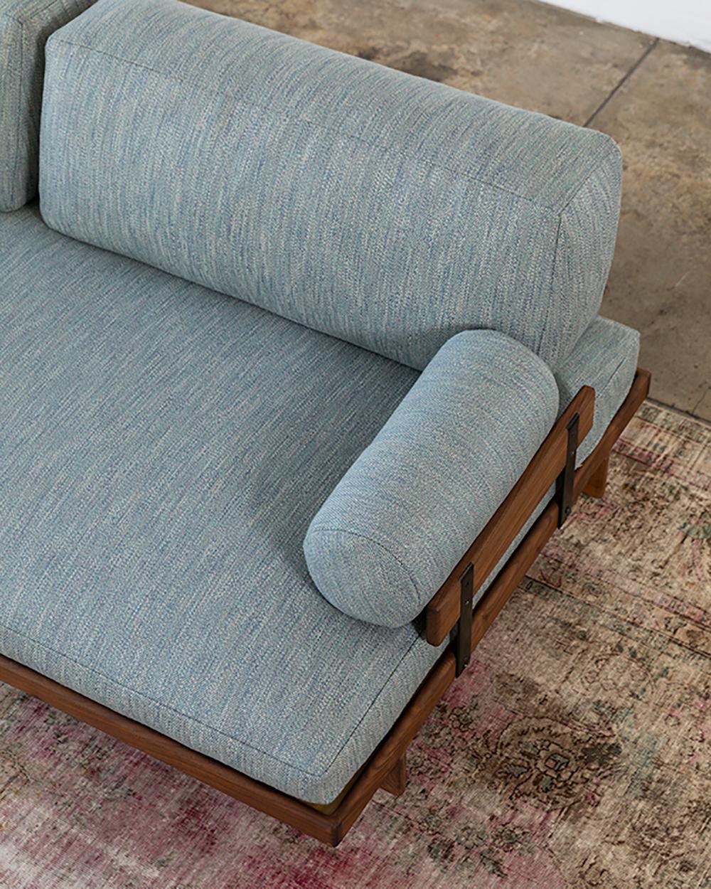 https://a.1stdibscdn.com/james-de-wulf-black-walnut-daybed-for-sale-picture-6/f_12242/f_204272221599004548248/_AMS1407small_master.jpg