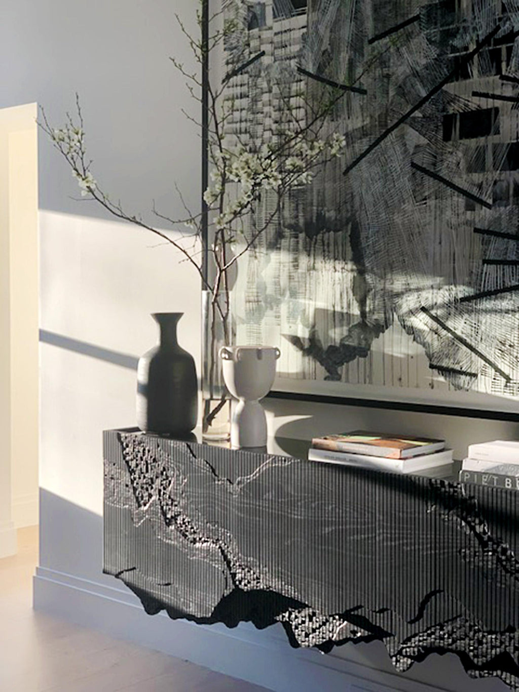 https://a.1stdibscdn.com/ledge-floating-console-in-black-by-simon-johns-for-sale-picture-9/f_26473/f_170410511591218789921/AMY_HIRSCH_LEDGE_WEB_master.jpg