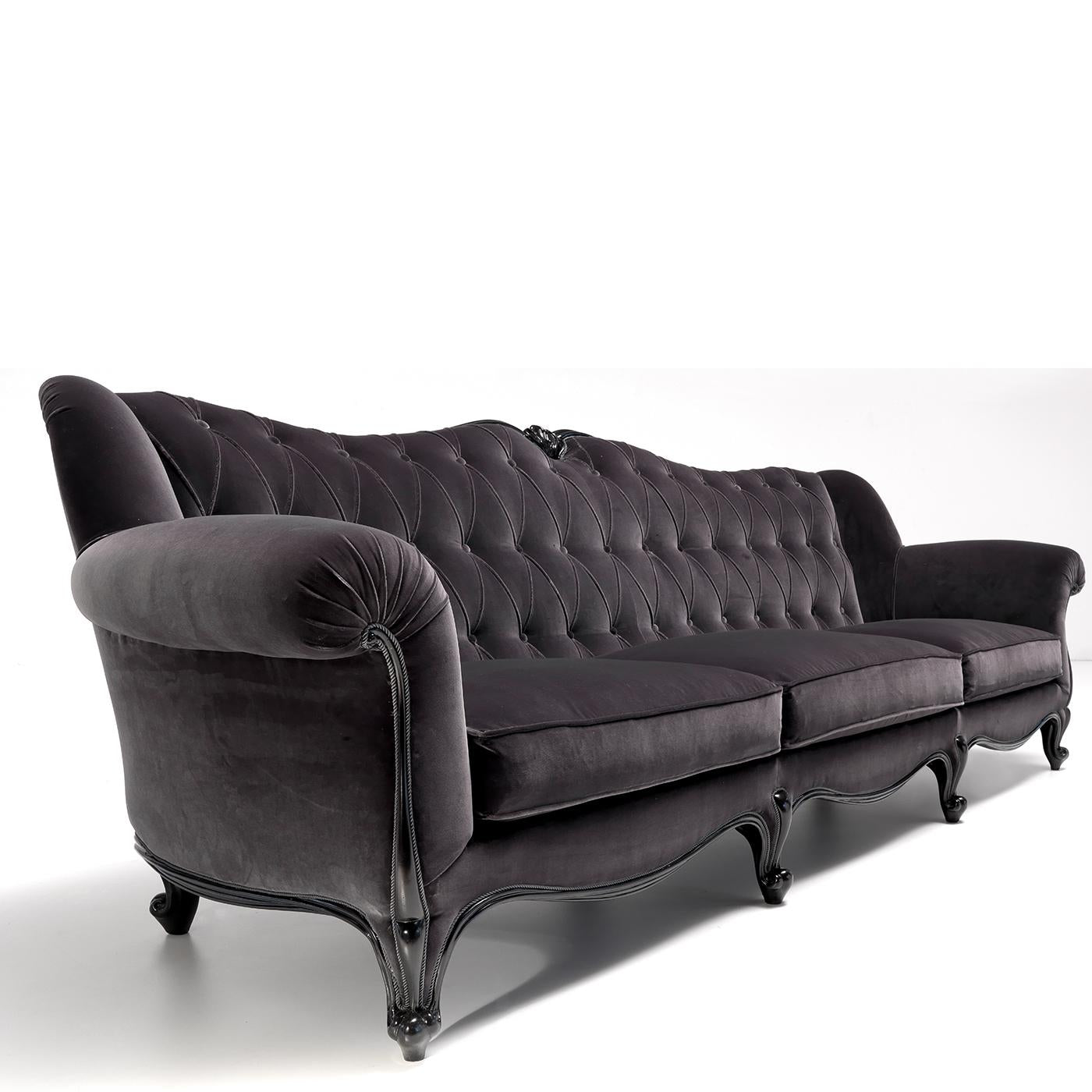 https://a.1stdibscdn.com/albert-3-seater-sofa-for-sale-picture-2/22569652/f_223027021611815031537/ANNICO_115_A20200803_24_199y0b3_master.jpg