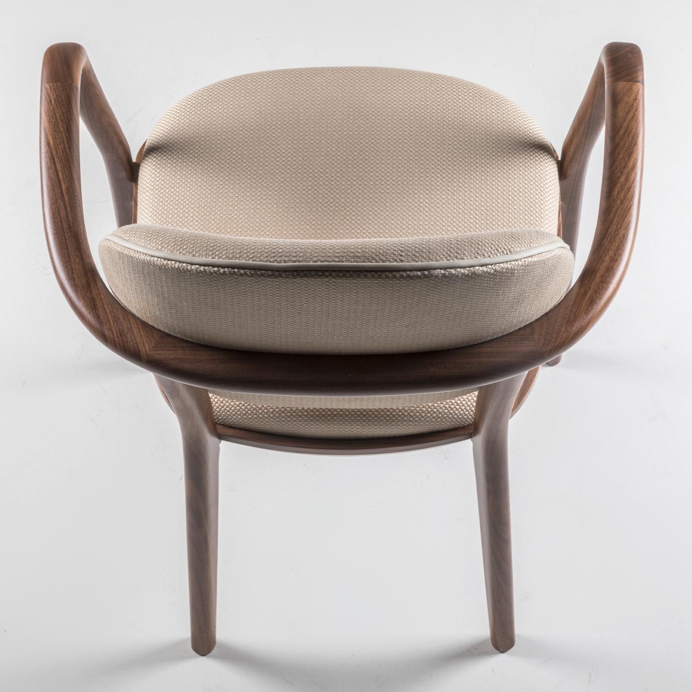 https://a.1stdibscdn.com/giulietta-dining-chair-for-sale-picture-2/22569652/f_223029721611817234615/ANNICO_293_A20201211_24_18s8lek_master.jpg