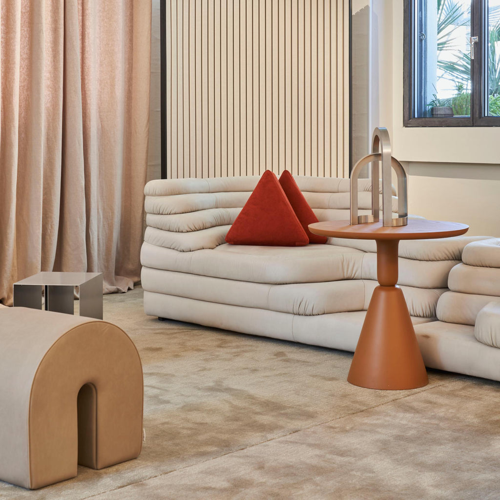 https://a.1stdibscdn.com/de-sede-set-of-two-ds-1025-09-terrazza-sofa-in-gold-upholstery-by-ubald-klug-for-sale-picture-13/f_16392/f_485374521769533869108/ARCHIPRODUCTS_DW23_0262_quadrat_master.jpg
