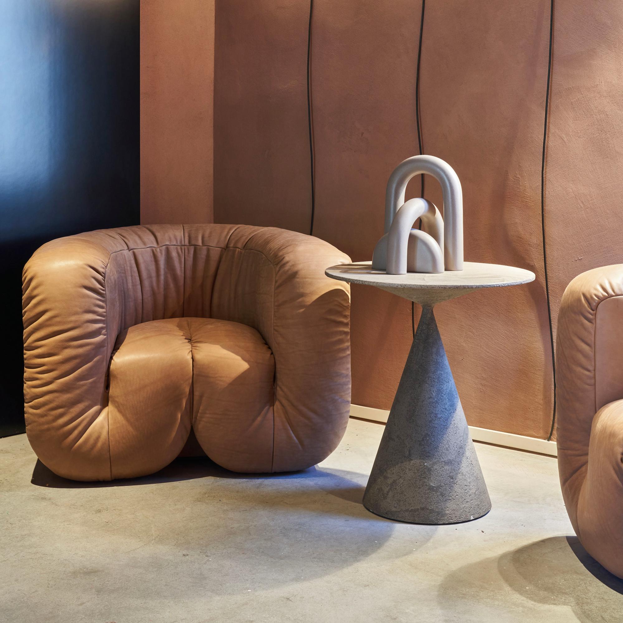 https://a.1stdibscdn.com/de-sede-ds-707-sofa-in-atom-kvadrat-upholstery-by-philippe-malouin-for-sale-picture-9/f_16392/f_323878821769368116982/ARCHIPRODUCTS_DW23_0390_quadrat_1__master.jpg