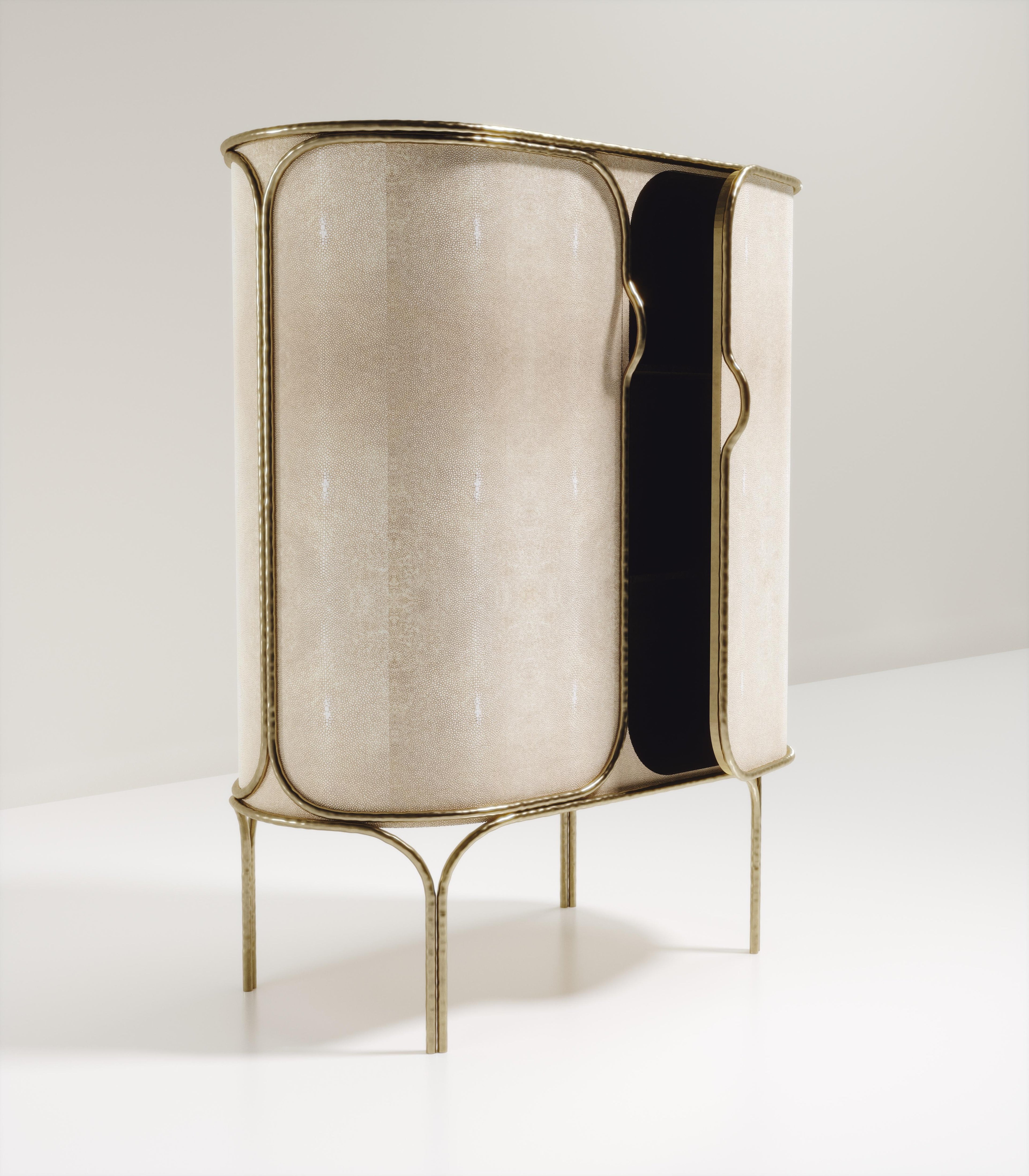 https://a.1stdibscdn.com/shagreen-bar-cabinet-with-bronze-patina-brass-details-by-ry-augousti-for-sale-picture-3/f_45491/f_267866021641419173270/ARIANE_Bar_white_3_master.jpg