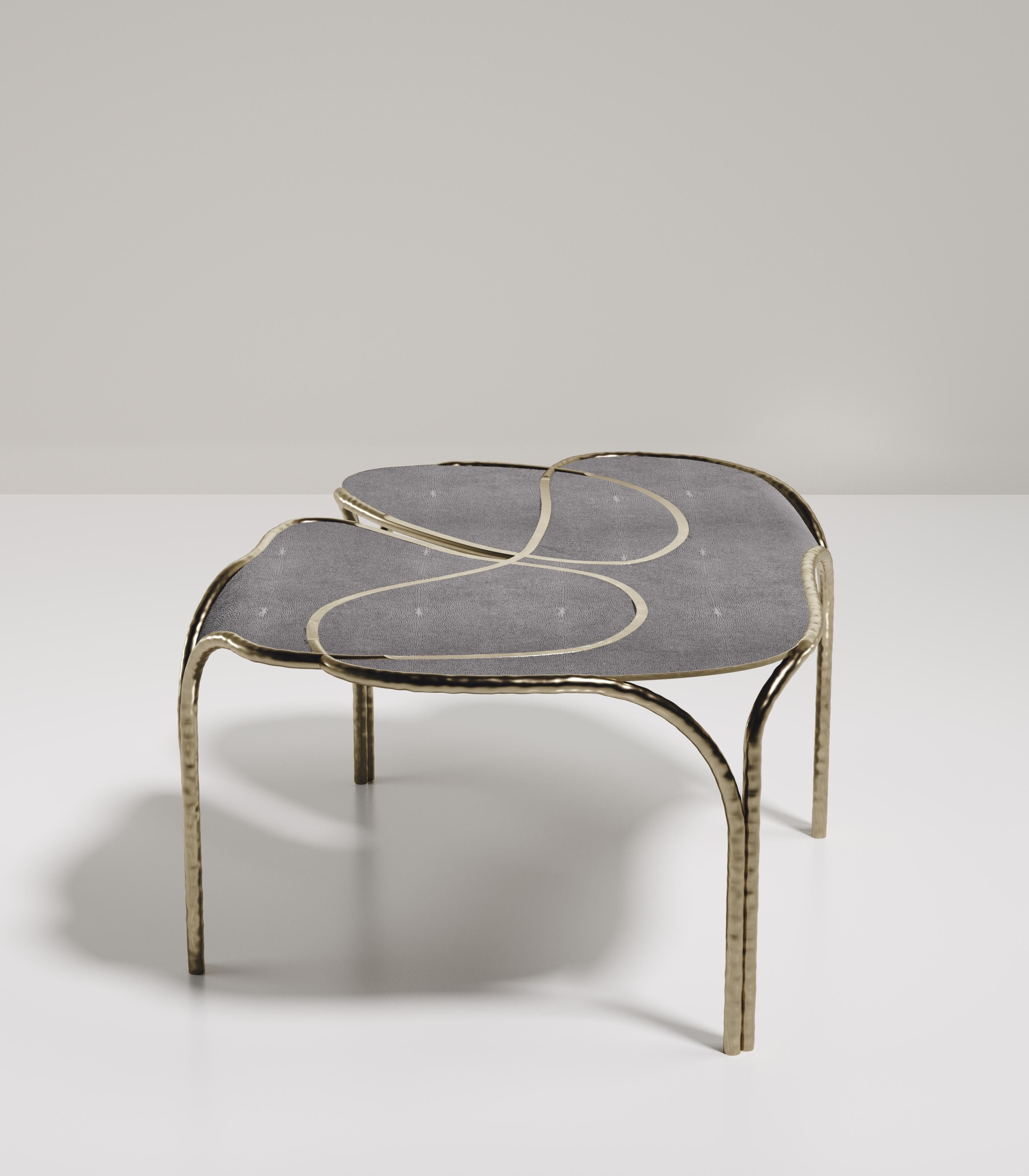 https://a.1stdibscdn.com/shagreen-coffee-table-with-bronze-patina-brass-details-by-ry-augousti-for-sale-picture-3/f_45491/f_267965321641496548657/ARIANE_LOW_TABLE_D1_B0001_Copie_2__master.jpg