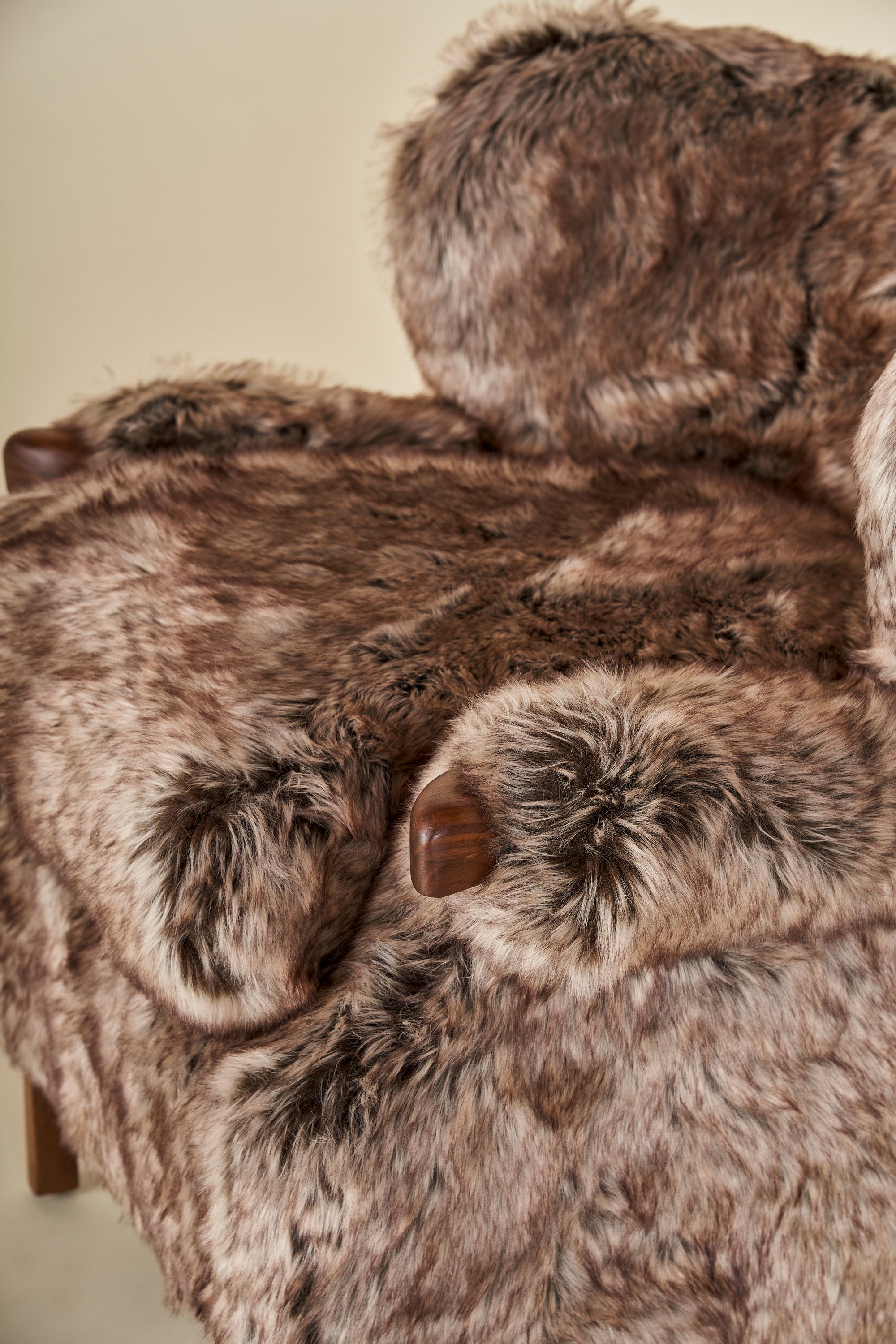 https://a.1stdibscdn.com/fuzzy-sullivan-armchair-by-west-haddon-hall-for-sale-picture-4/f_91342/f_358193821692736533481/ARMCHAIR_0153_master.jpg