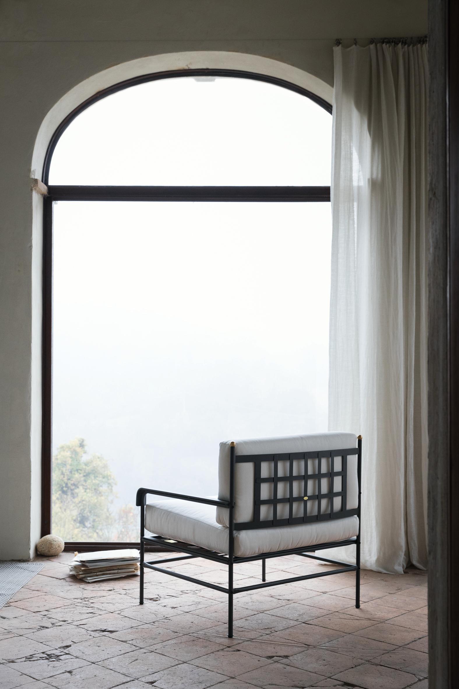 https://a.1stdibscdn.com/unopiu-toscana-armchair-outdoor-collection-for-sale-picture-5/f_16392/f_356503621691688089629/ARMCHAIR_2__master.jpg