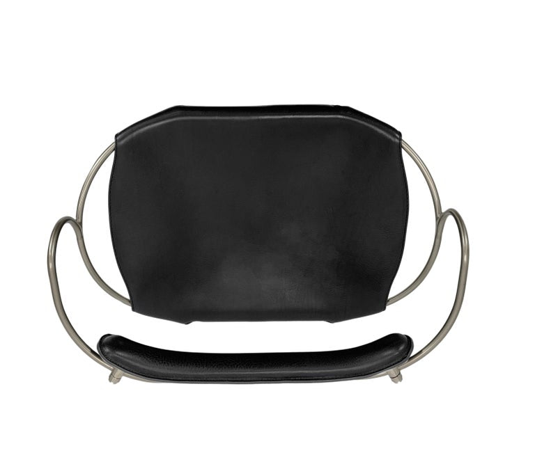 https://a.1stdibscdn.com/bar-stool-with-backrest-old-silver-steel-and-black-saddler-leather-for-sale-picture-3/f_40561/1583152701286/ARRIBA_master.jpg?width=768