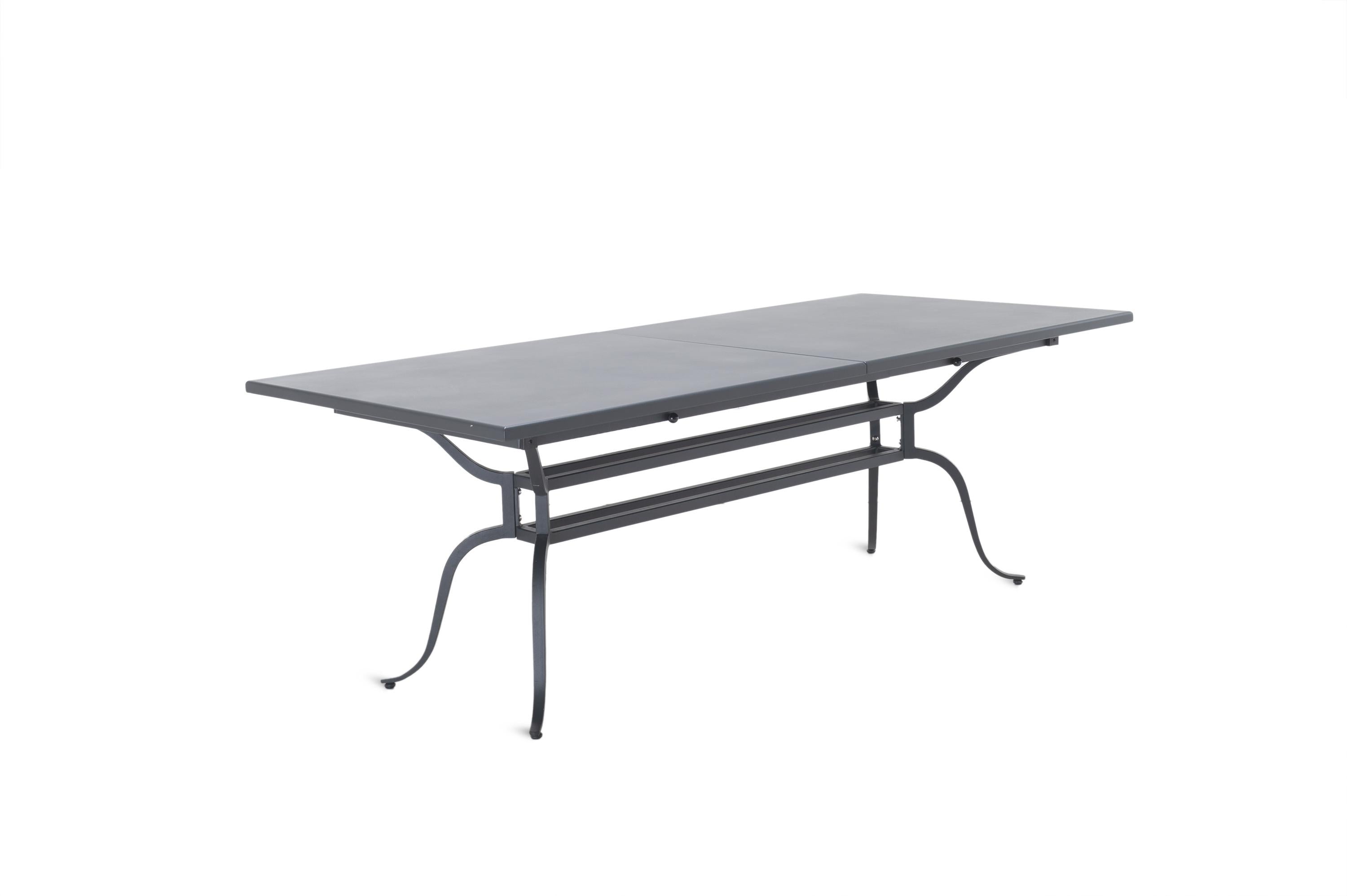 https://a.1stdibscdn.com/unopiu-toscana-table-outdoor-collection-for-sale-picture-4/f_16392/f_356501021691687099307/AVTAV_A1_SL_master.jpg