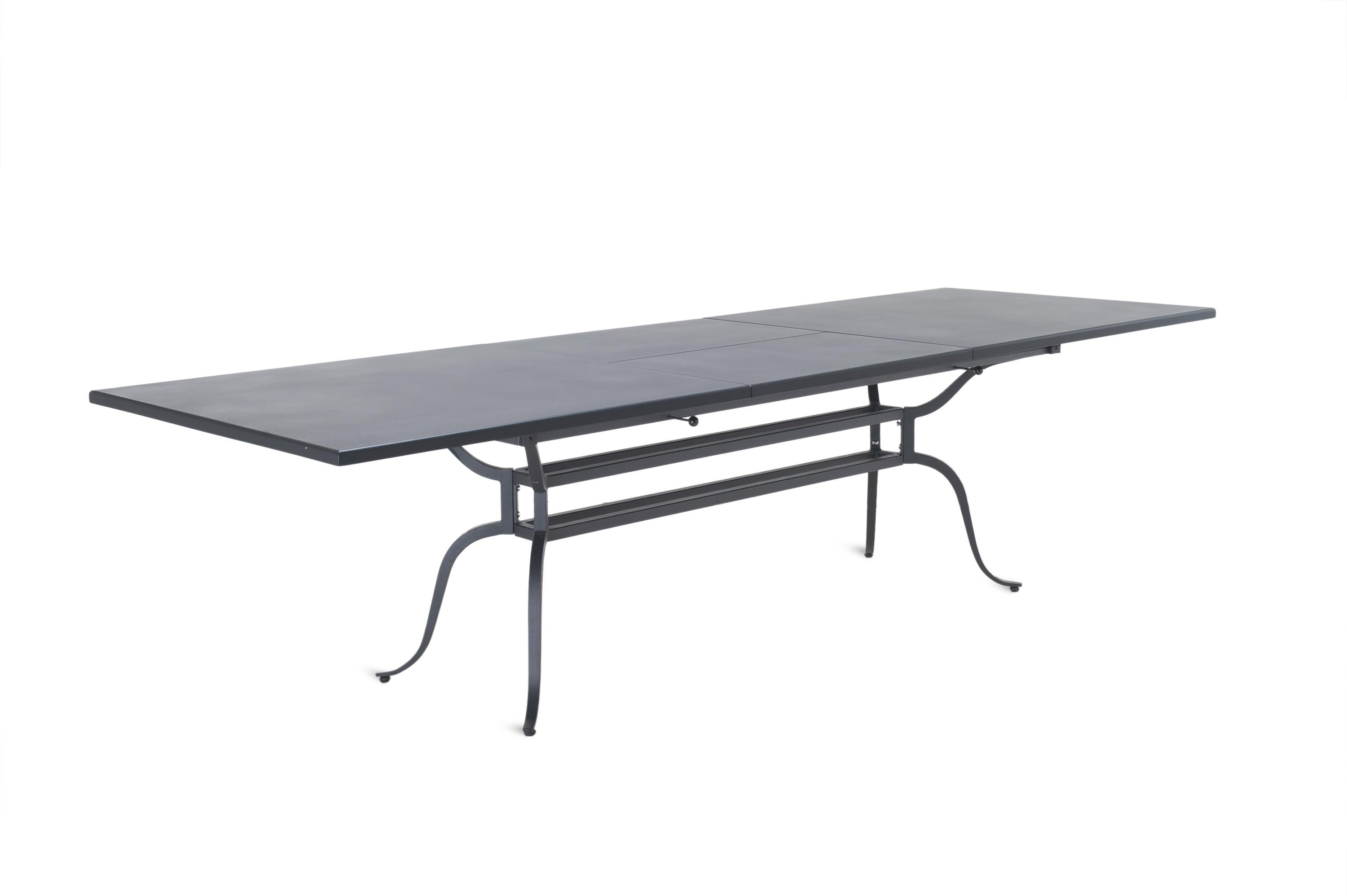 https://a.1stdibscdn.com/unopiu-toscana-table-outdoor-collection-for-sale-picture-5/f_16392/f_356501021691687099319/AVTAV_A2_SL_master.jpg