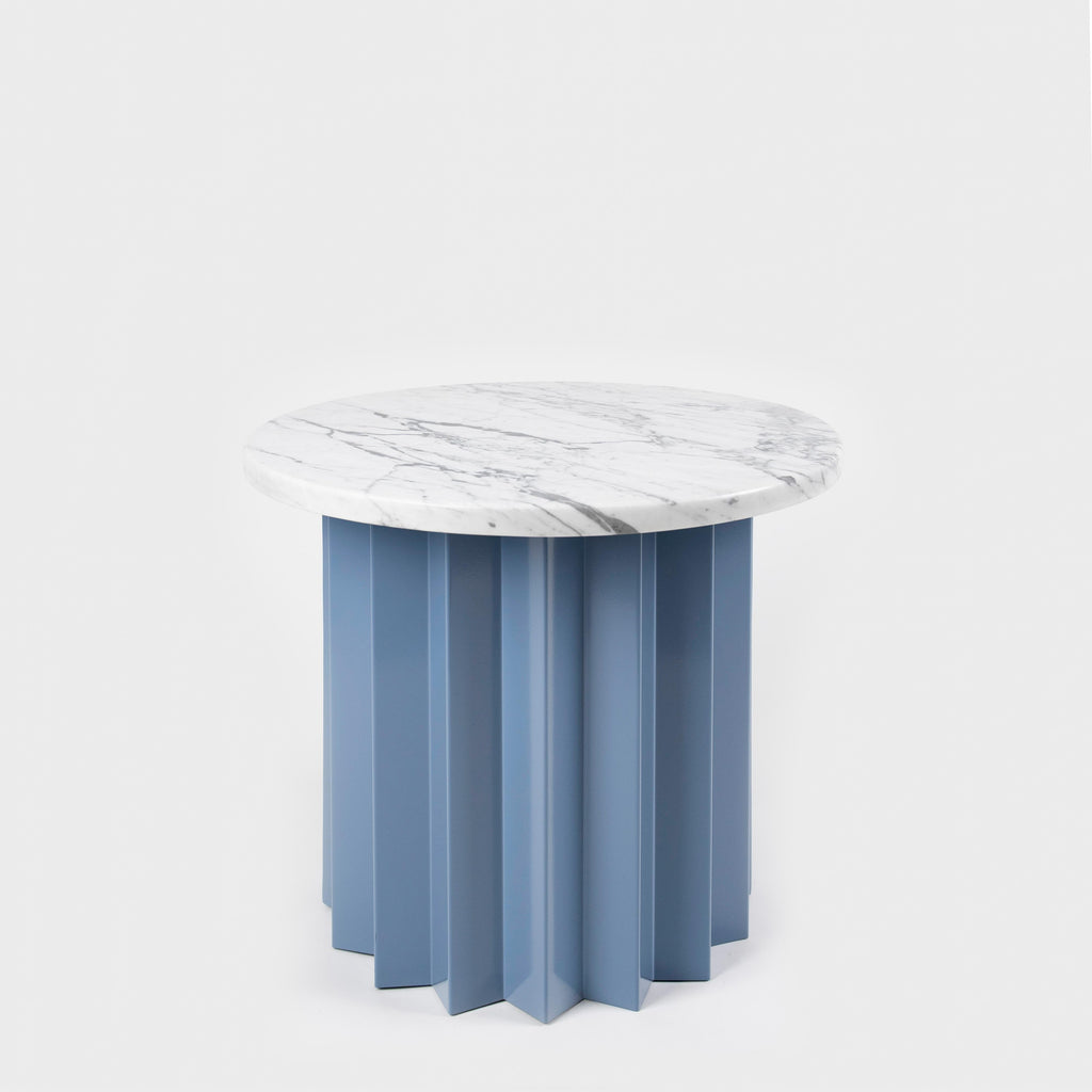 https://a.1stdibscdn.com/contemporary-modern-volume-low-side-table-metal-base-carrara-marble-top-for-sale-picture-3/f_69622/f_291361621655384025520/AVVO0103_M1_master.jpg