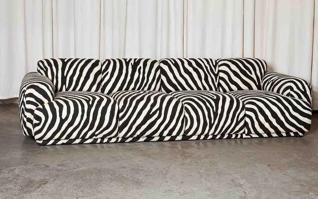 https://a.1stdibscdn.com/sculptural-contemporary-creme-velvet-modular-sofa-abundancia-for-sale-picture-5/f_105132/f_466702821773999319725/Abundancia_zebra_1_master.jpg