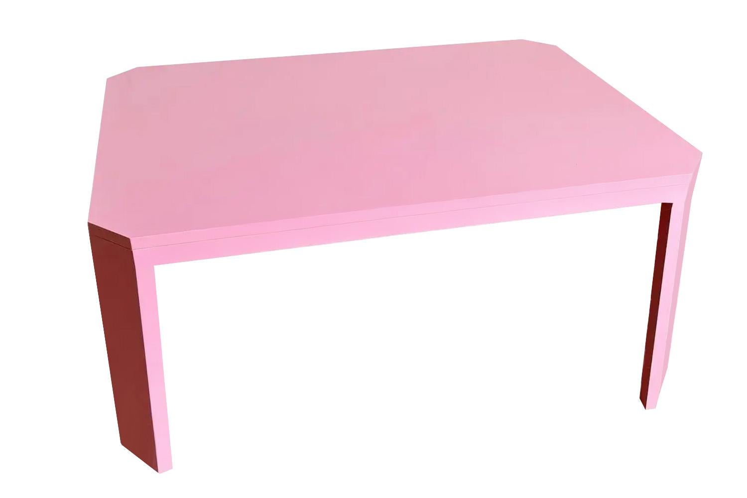 https://a.1stdibscdn.com/geometric-contemporary-pink-lacquered-dining-table-acento-for-sale-picture-3/f_105132/f_459830821753270481458/AcentoPink6_2_master.jpg