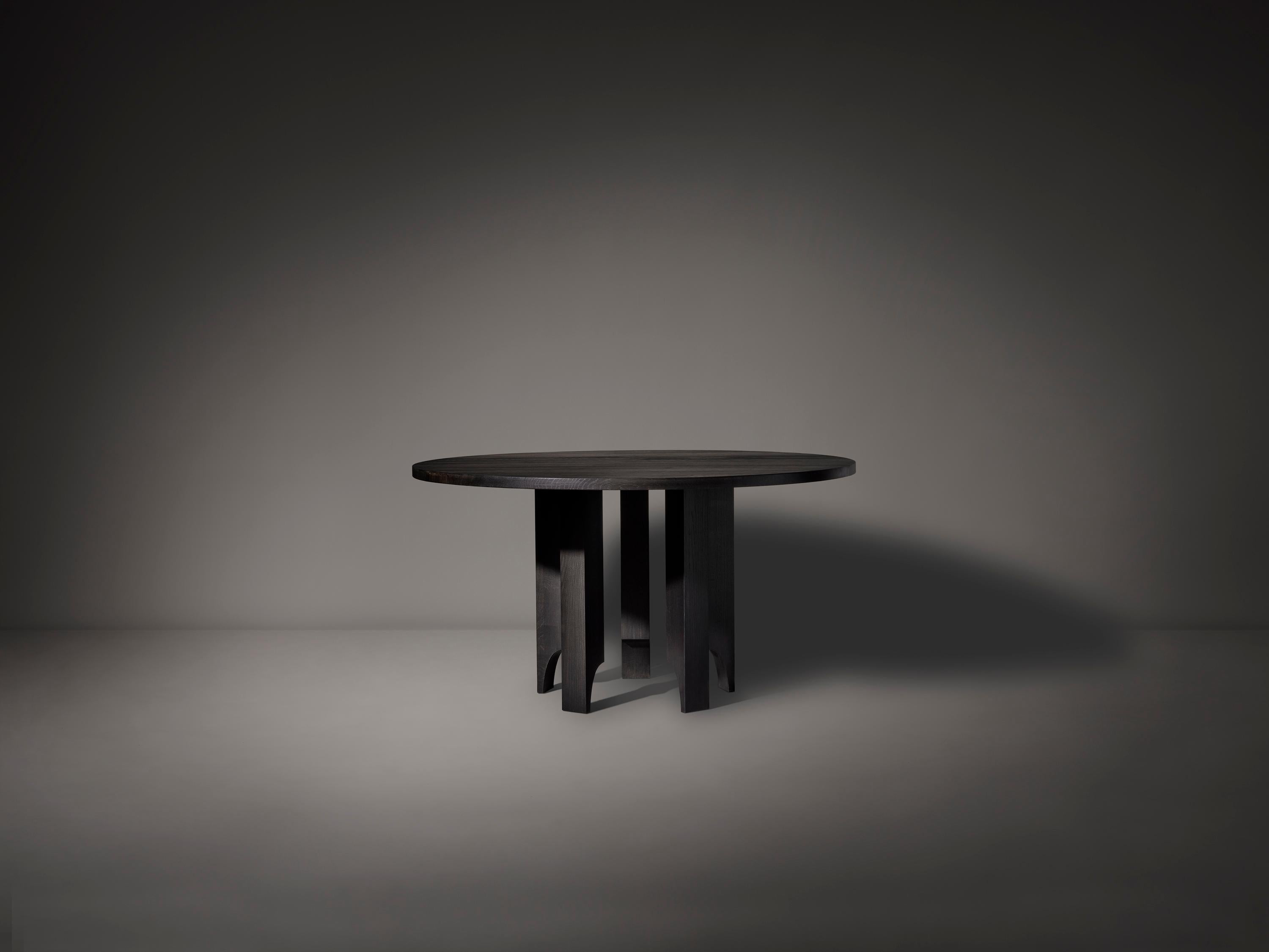 https://a.1stdibscdn.com/round-table-in-solid-natural-light-oak-acer-by-mokko-for-sale-picture-9/f_89302/f_465271921756982399911/Acer_Round_Table_Black_Front_View_photo_by_Thomas_van_Schaik_master.jpg