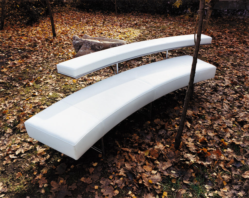 https://a.1stdibscdn.com/classicon-monte-carlo-sofa-in-leather-chrome-by-eileen-gray-for-sale-picture-6/12330573/f_138515811551436596722/Achermann_MonteCarlo_master.jpg