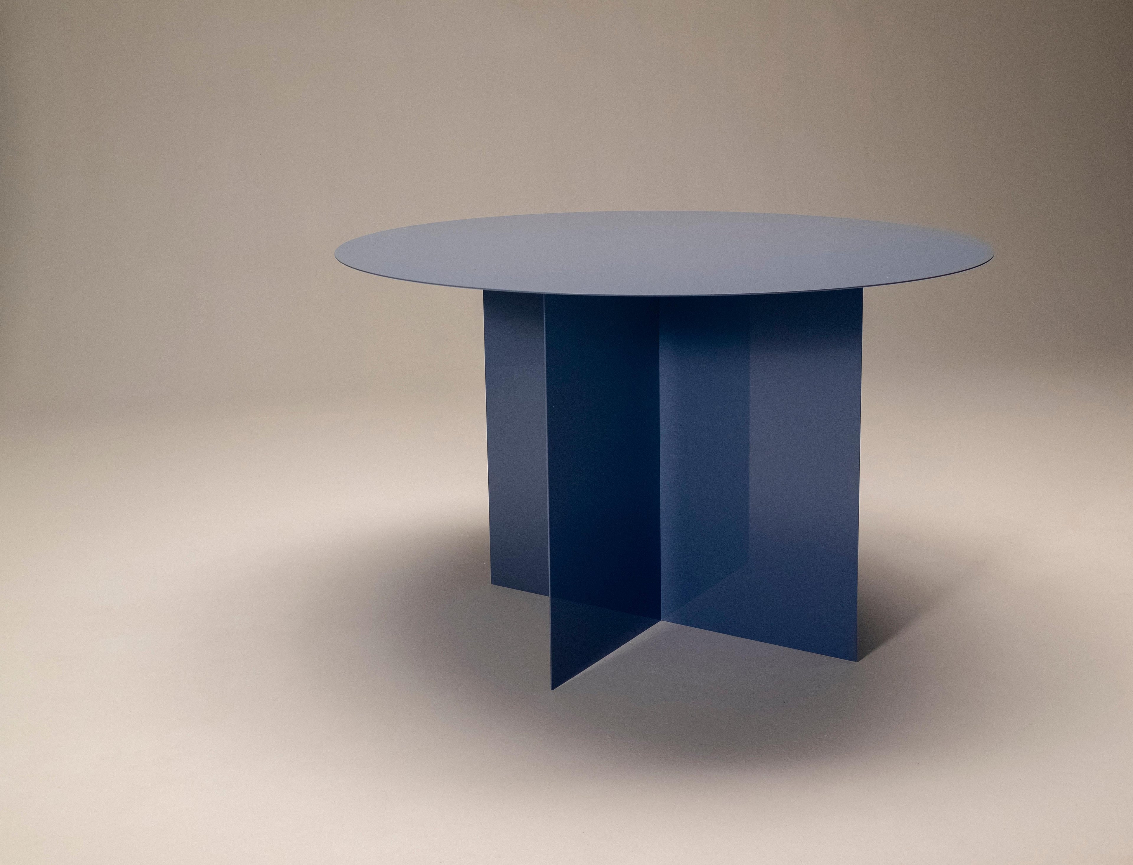 https://a.1stdibscdn.com/across-round-dining-table-by-secondome-edizioni-for-sale-picture-4/f_12192/f_370056621699536185672/Across_Claudia_Pignatale_X_Secondome_Dining_Table_round_4_master.jpg