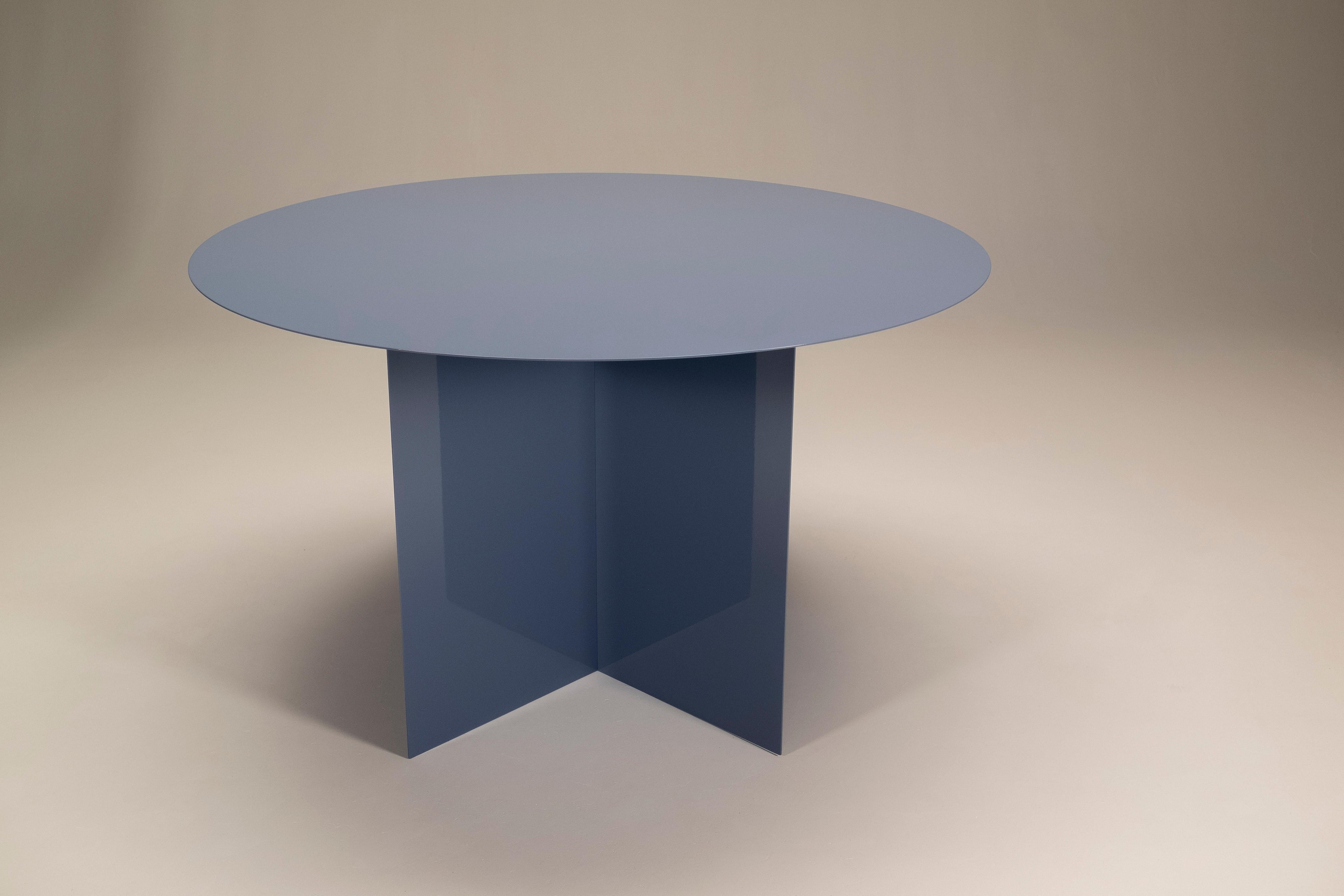 https://a.1stdibscdn.com/across-round-dining-table-by-secondome-edizioni-for-sale-picture-5/f_12192/f_370056621699536185014/Across_Claudia_Pignatale_X_Secondome_Dining_Table_round_5_master.jpg