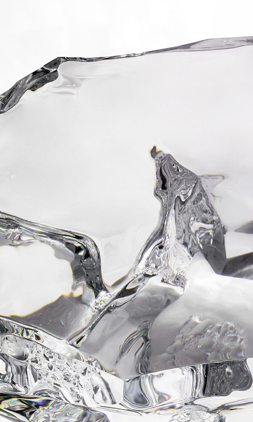 https://a.1stdibscdn.com/coffee-table-glacialis-model-by-marco-pettinari-for-superego-editions-italy-for-sale-picture-6/f_21403/f_253085921631624893847/Acrylic_Center_Table_Glacialis_4_copia_master.jpg