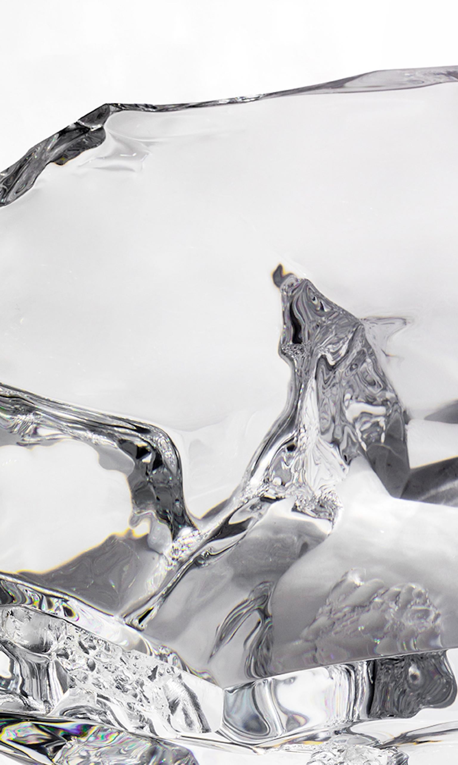 https://a.1stdibscdn.com/coffee-table-glacialis-model-by-marco-pettinari-for-superego-editions-italy-for-sale-picture-6/f_21403/f_253085921631624893847/Acrylic_Center_Table_Glacialis_4_copia_master.jpg