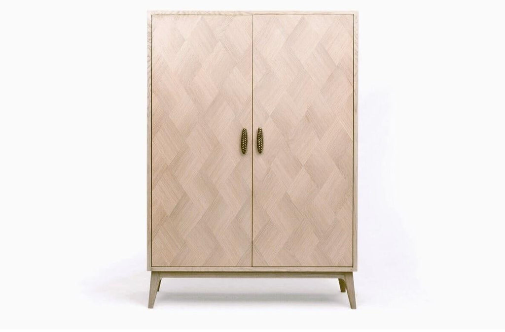 https://a.1stdibscdn.com/contemporary-walnut-marquetry-cabinet-with-cast-bronze-handles-for-sale-picture-2/f_27693/f_385493221708723639200/Afonso_carvalho_01_master.jpg