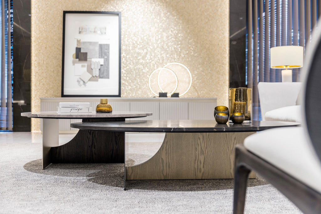 https://a.1stdibscdn.com/set-of-3-marble-tables-in-custom-wood-and-metal-finishes-for-sale-picture-8/f_27693/f_307803021665370756914/Alexandra_DISC_ambience_03_master.jpg